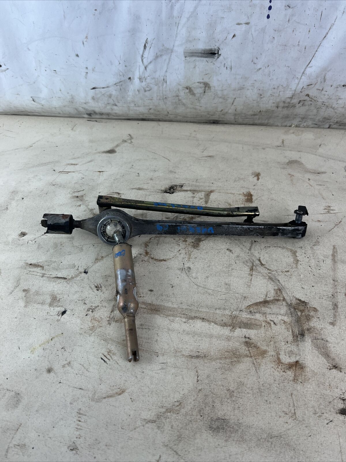 BMW E46 5 Speed Shifter Linkage ZF OEM 99-06 328i 328ci 330i 330ci