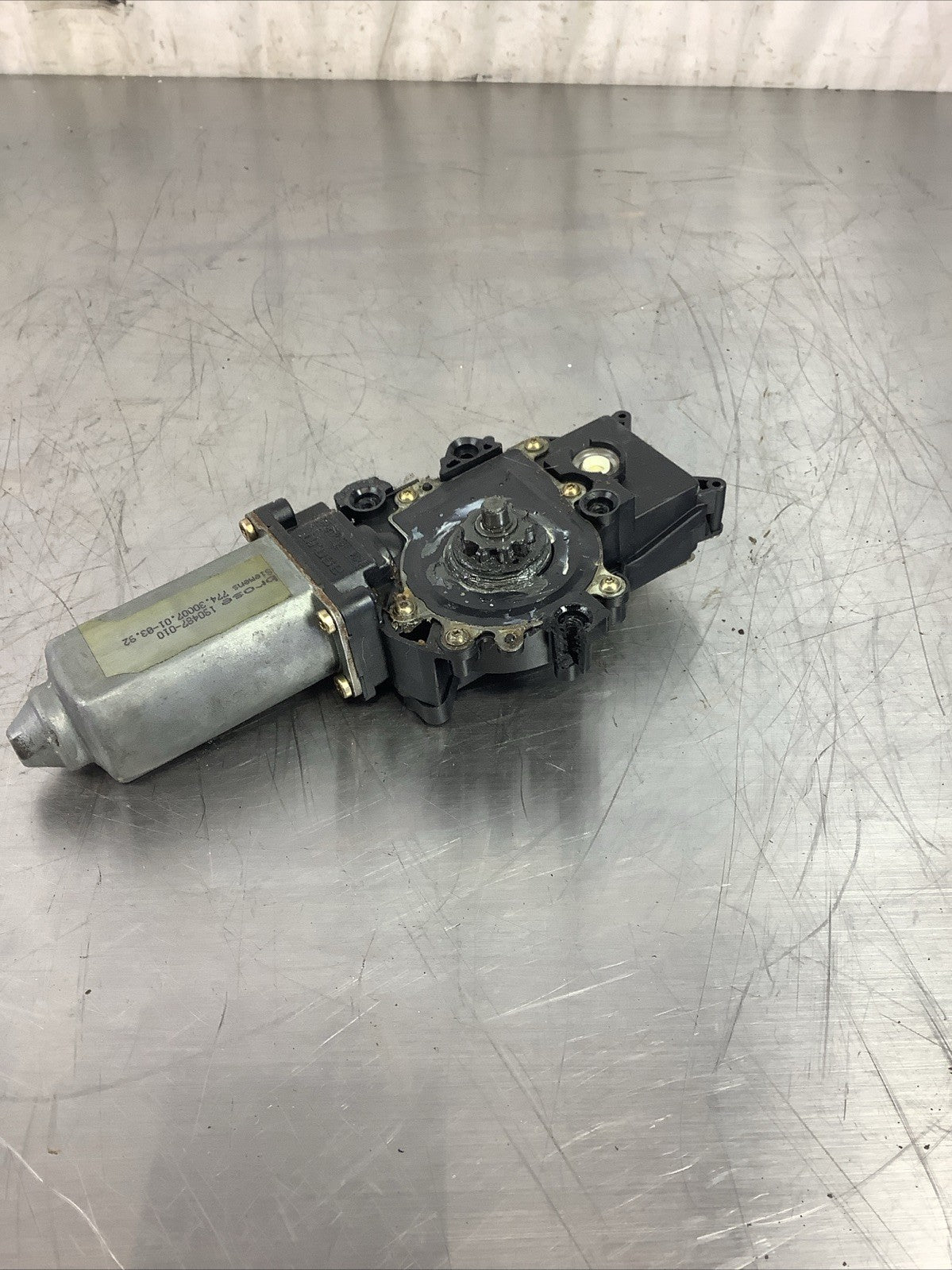 BMW E36 COUPE CABRIO ELECTRIC WINDOW LIFT LIFTER MOTOR 8353819 (6 pin)