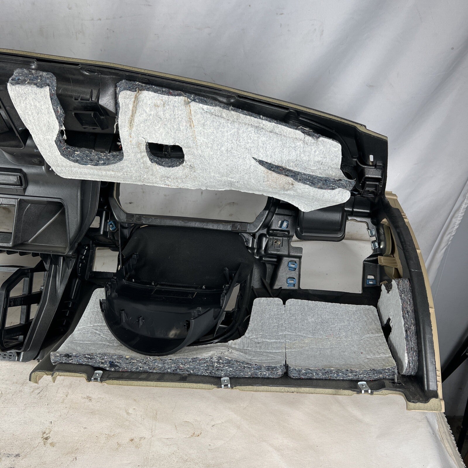 ? 06-13 OEM BMW E90 E92 Sedan Coupe Dash Dashboard w/ Navigation iDrive Beige