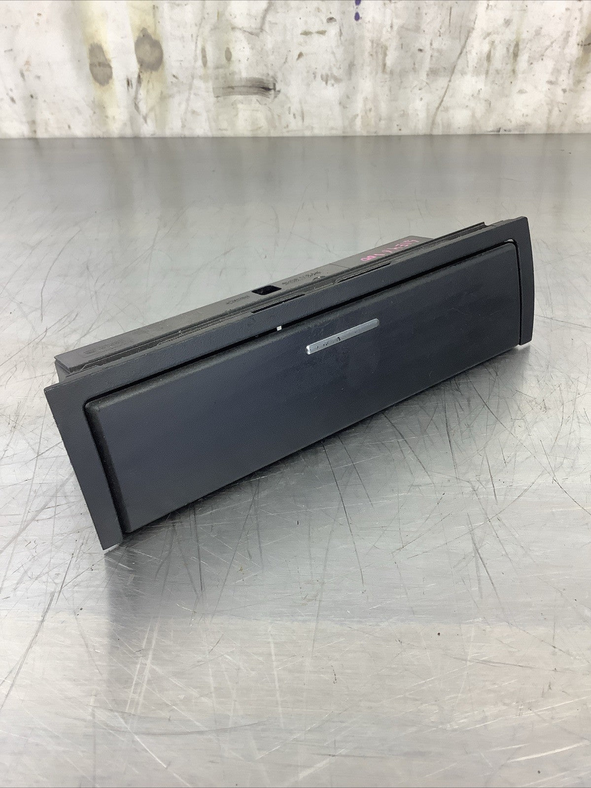 OEM FRONT CENTER CONSOLE GLASSES TRAY STORAGE 01-06 BMW E46 3-SERIES M3 8260312