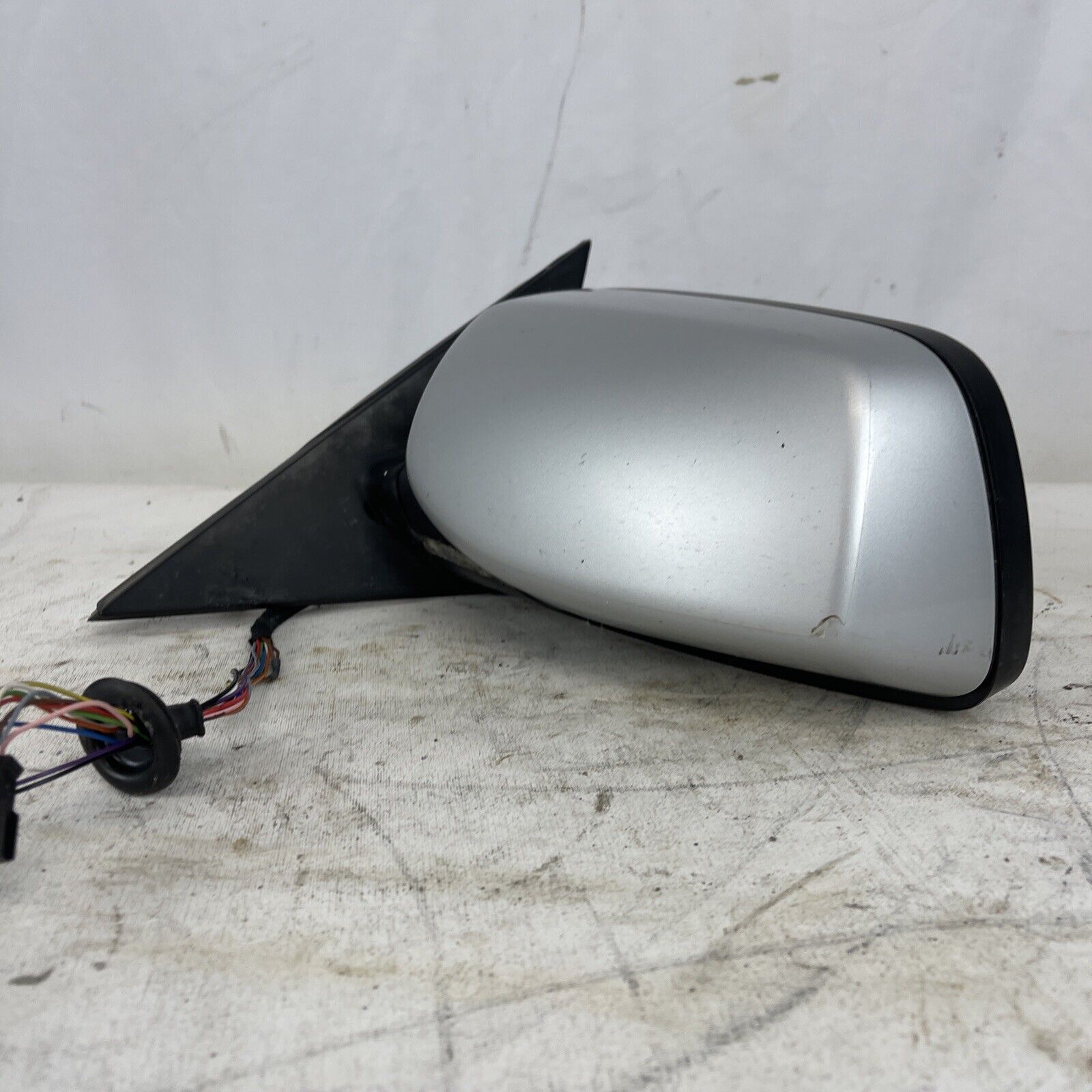 OEM BMW E60 04-05 Left Driver Exterior Mirror Memory Puddle Lamp SILVER