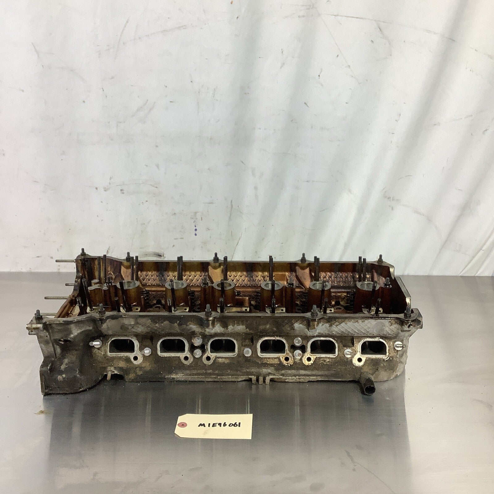 99-06 BMW  E39 E46 E60 E53 E83 E85 2.5L/2.8L/3.0L  M52TU M54 CYLINDER HEAD #061
