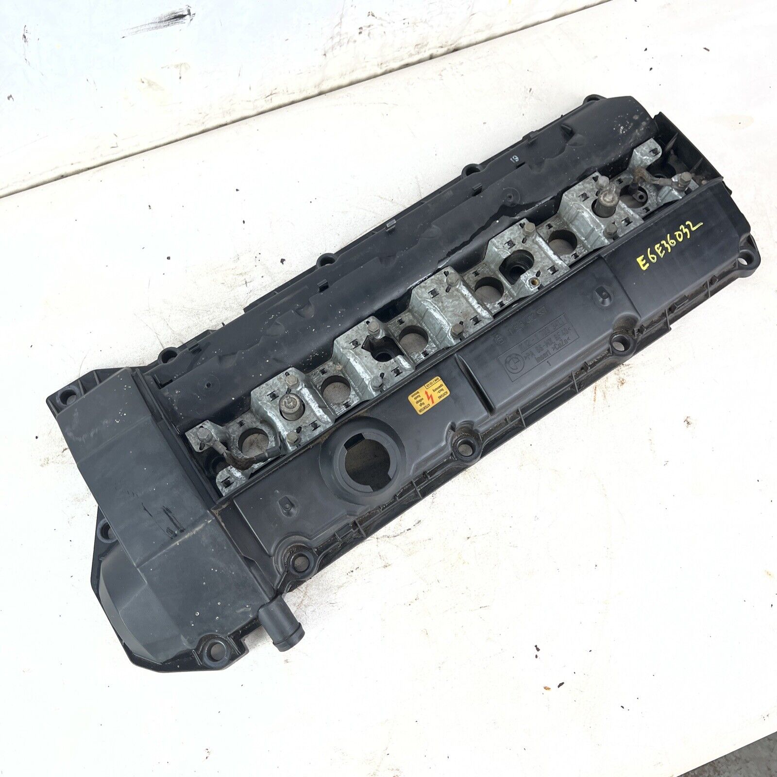 BMW M52 S52 Valve Cover 1996-2000 USED OEM E36 E39 Z3 USED OEM