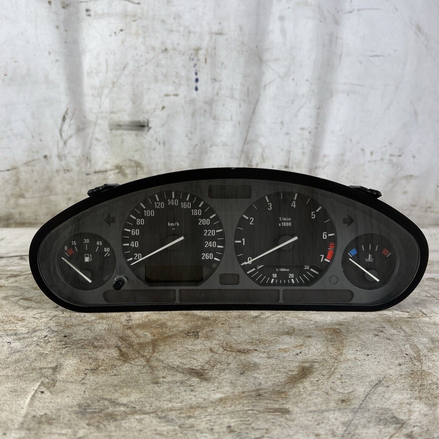 BMW E36 328i 325i 320i 6 CYL KM/H INSTRUMENT CLUSTER SPEEDOMETER TACHOMETER 262K