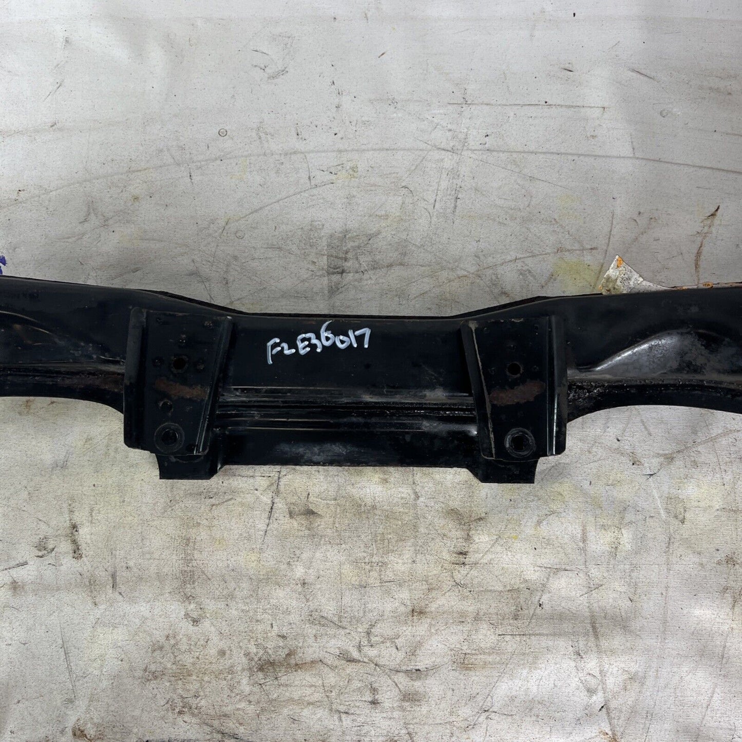 BMW E36 92-99 318 323 325 328 Front subframe axle support 31111096485 OEM #017