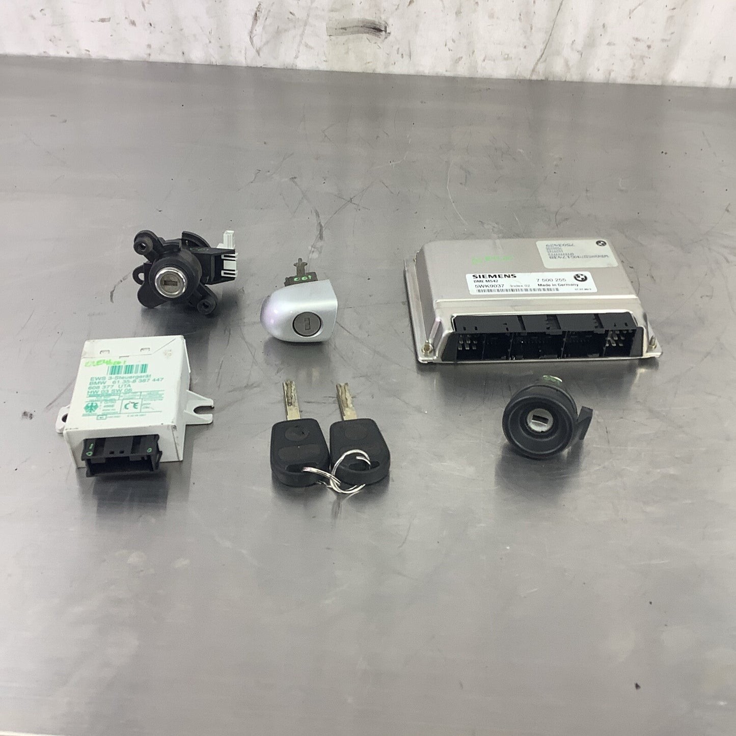 2000 BMW 328i E46 ECU KIT 7500255 MS42 TWO REMOTE KEYS Ignition Cylinder trunk