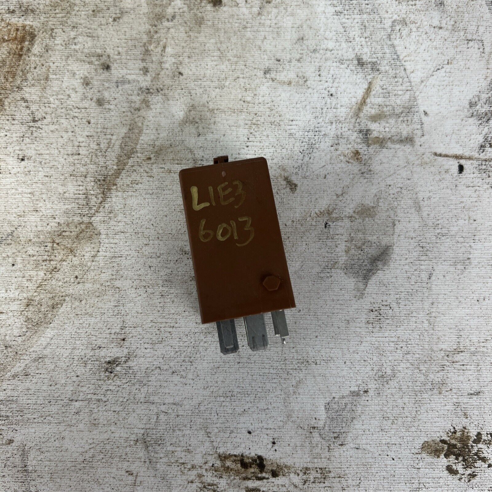 BMW E30 E32 E34 325 535 Crash Alarm Sensor Module Brown 1384732 OEM F1