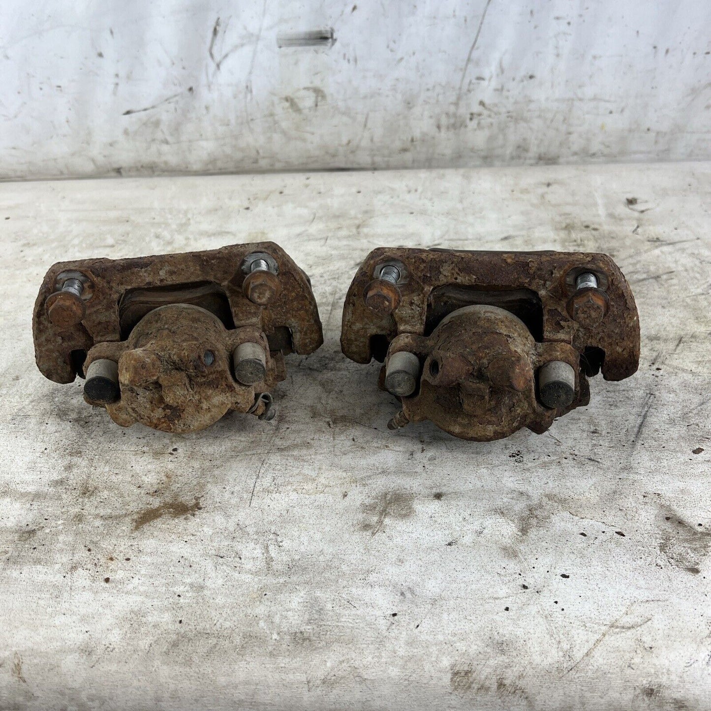 ☑️ 01-06 BMW E46 330i 330Ci RWD SET OF 2 FRONT LEFT & RIGHT BRAKE CALIPER OEM