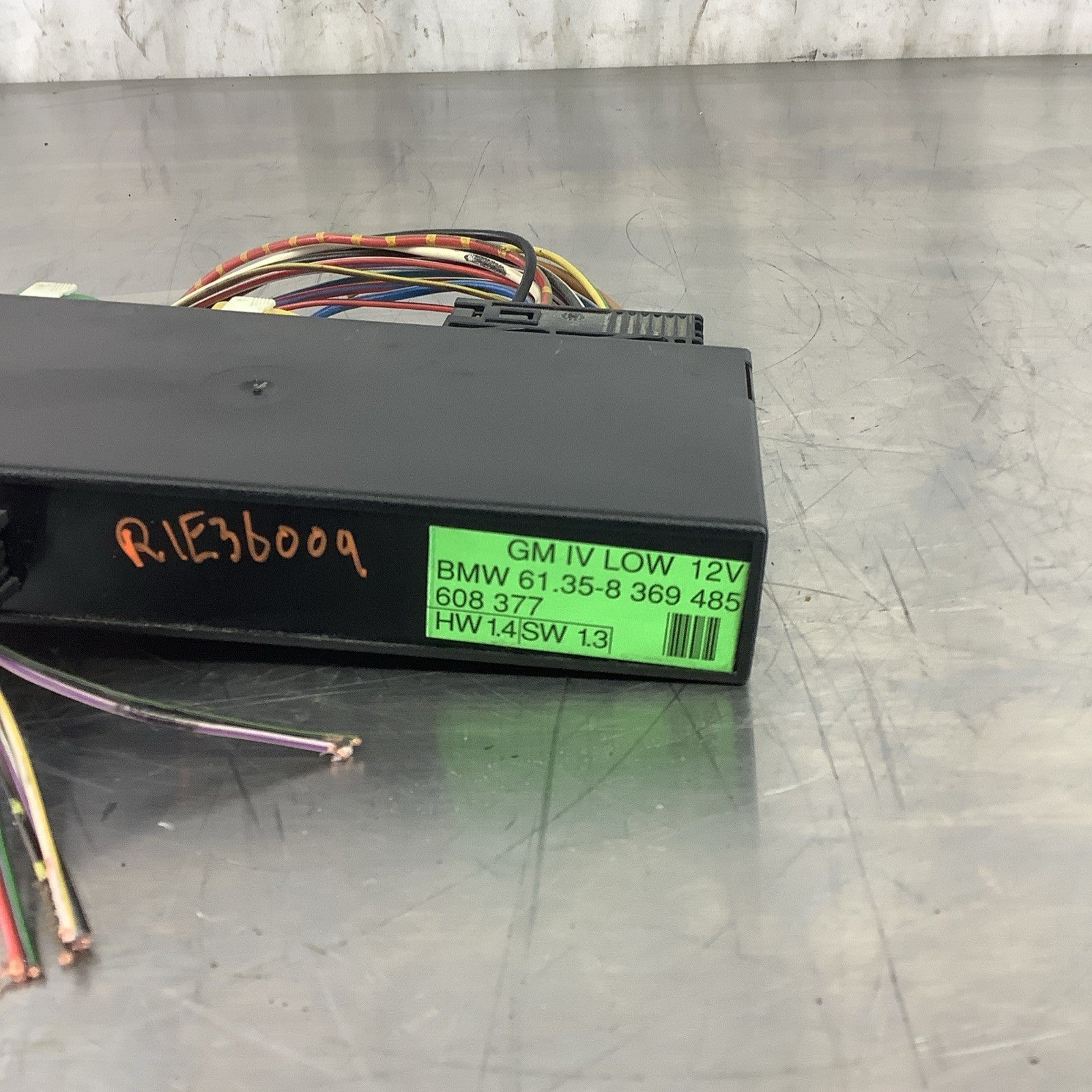 96-02 BMW E36/7 Z3 BODY CONTROL  MODULE UNIT BCM BCU 8369485 OEM