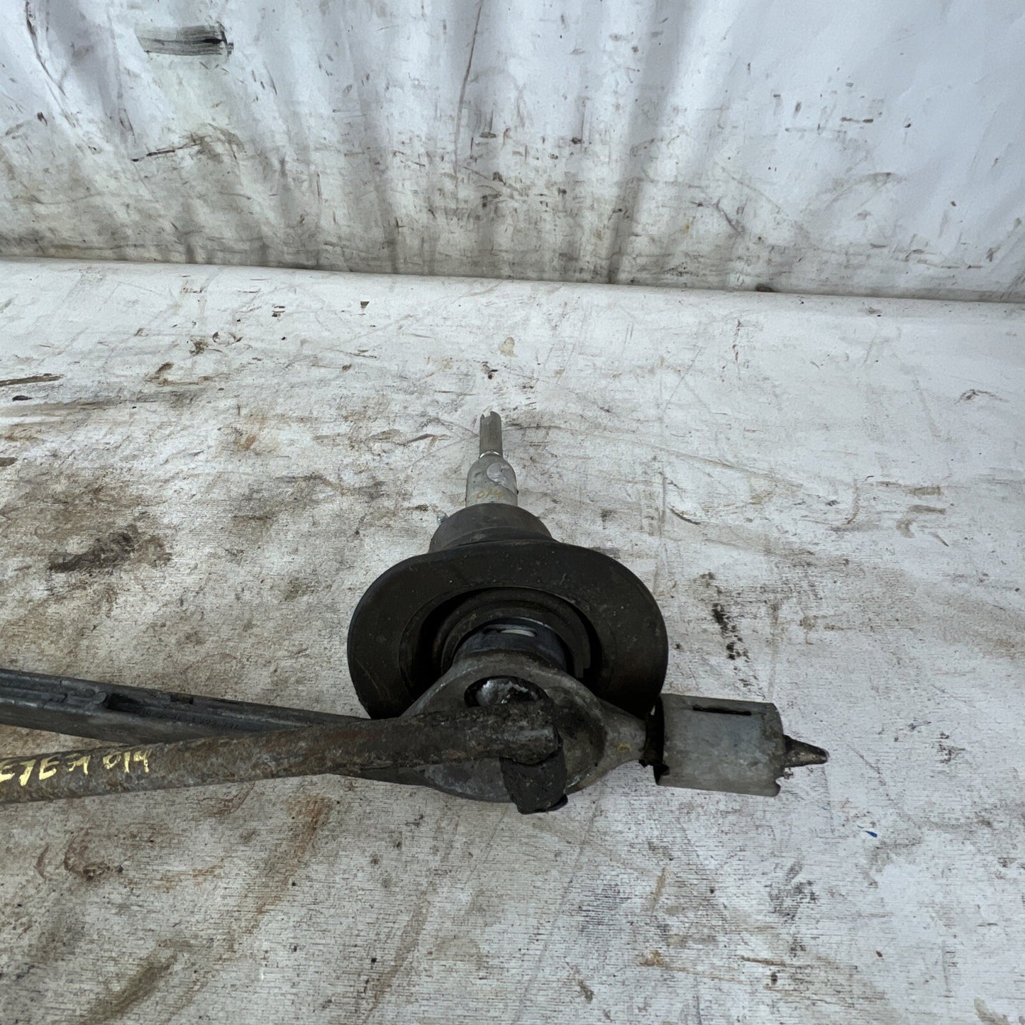 1999-2002 BMW 528i 530i E39 Manual Shift Linkage Shifter