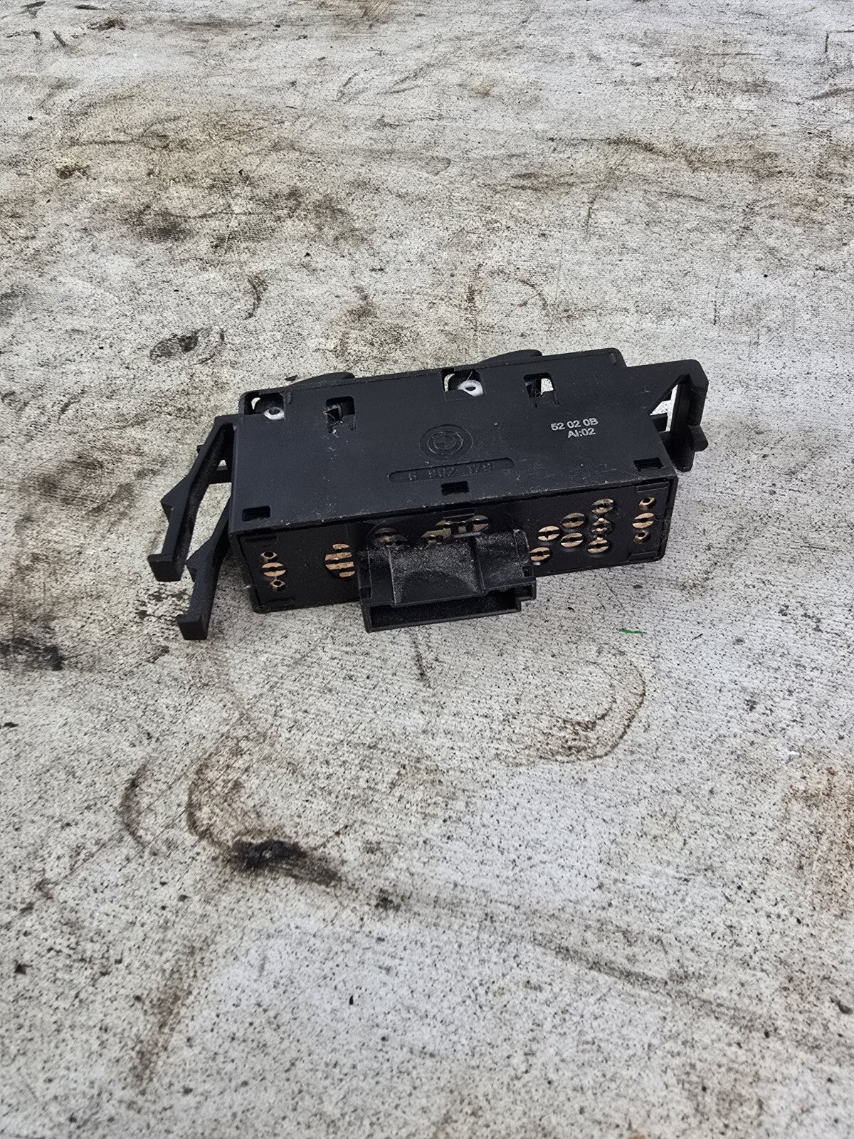1999-2006 BMW E46 325i 328i 330i Ci M3 Right Passenger Window Lifter Switch OEM