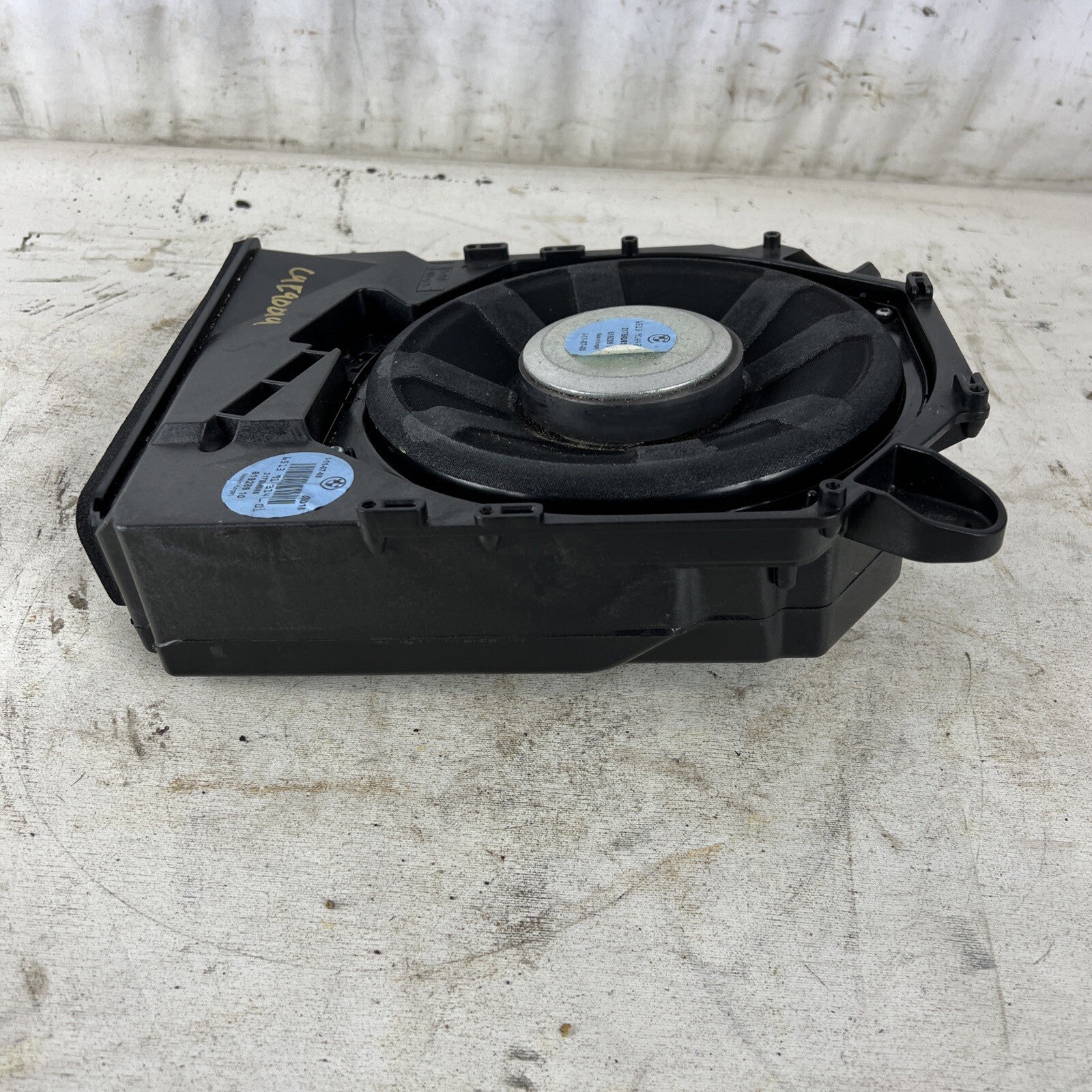 2006 - 2011 Fits BMW 328i Right Subwoofer Speaker Housing Module Unit 61928910