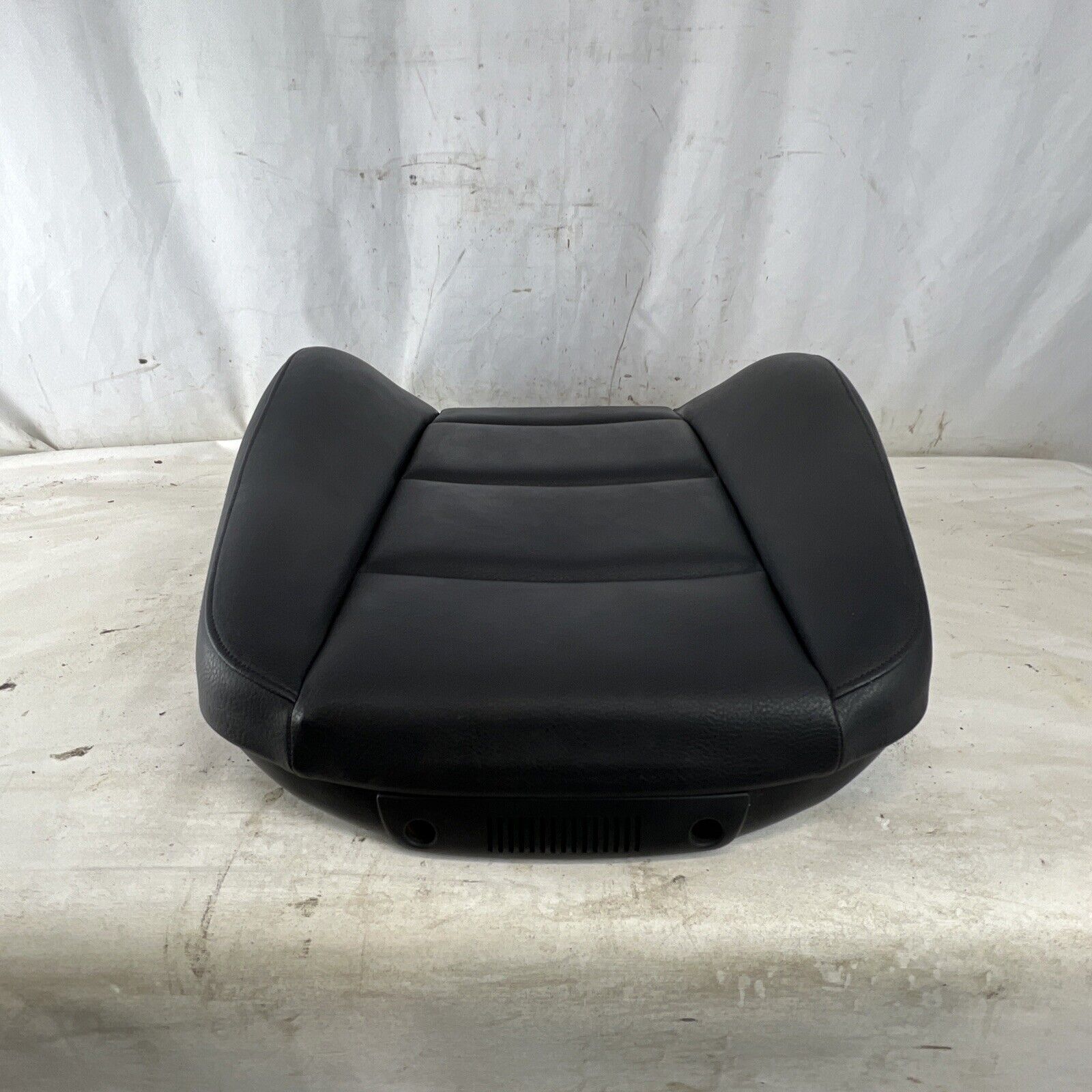 BMW E36 3-Series Right Front Seat Backrest Cushion Black Vinyl OEM With Frame