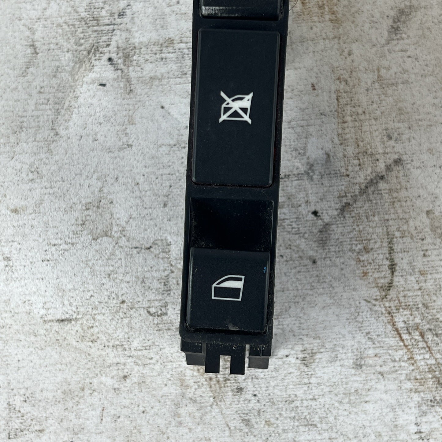1999-2005 BMW 325i 328i 330i Power Window Switch Left Driver - 61318381518