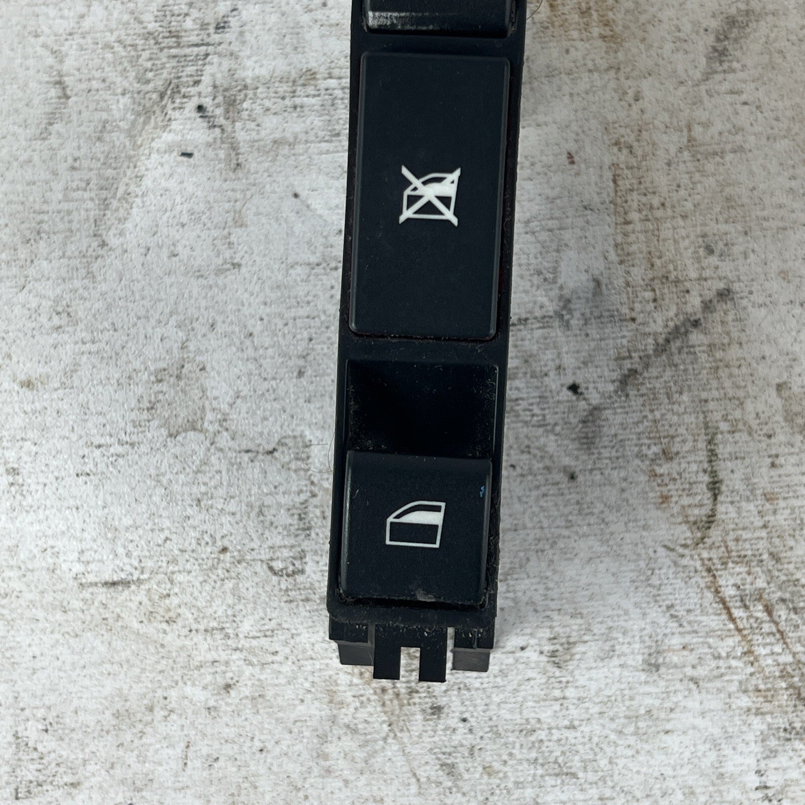 1999-2005 BMW 325i 328i 330i Power Window Switch Left Driver - 61318381518