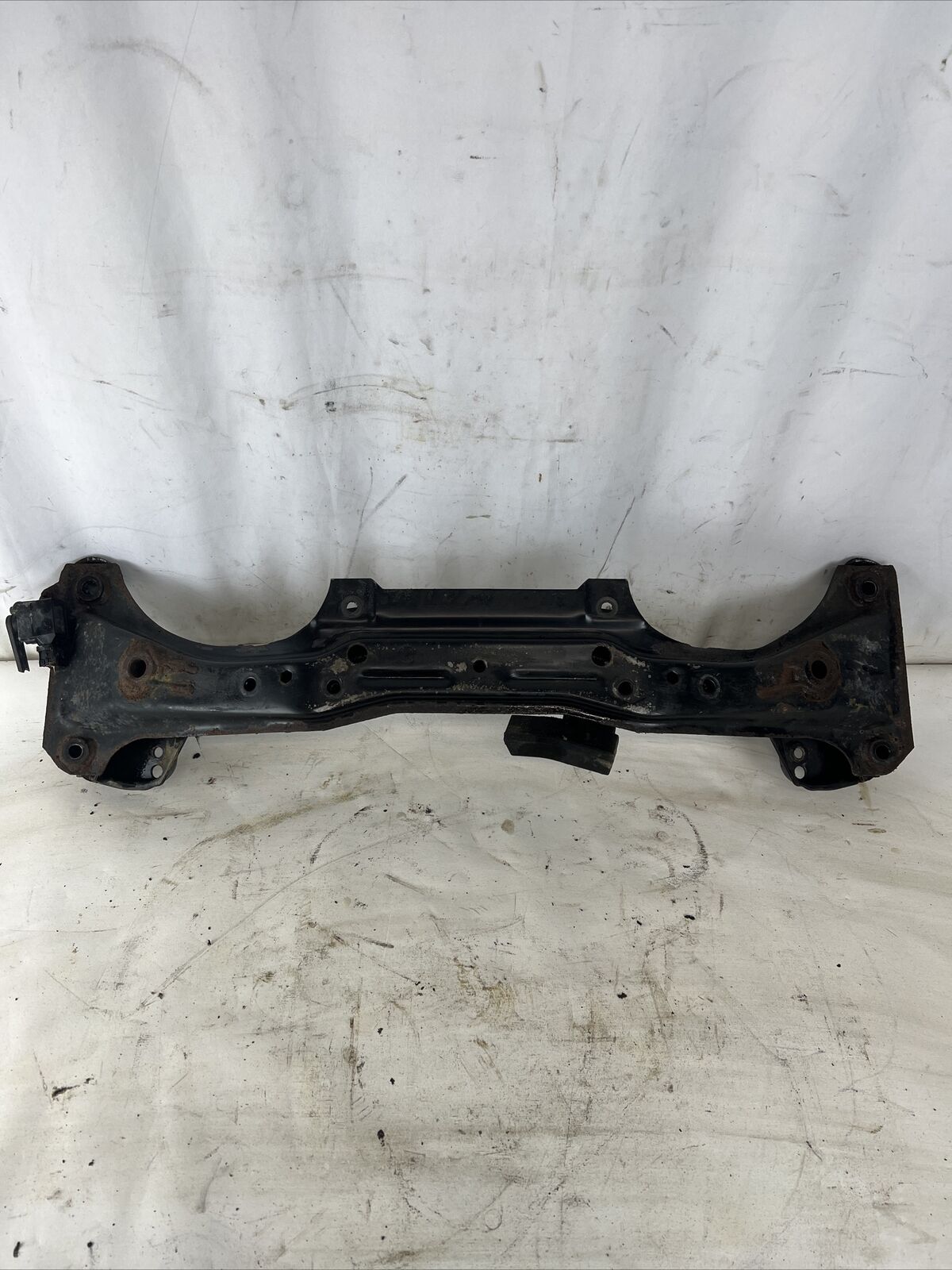 BMW E46 323 325 330 Front Subframe Engine Cradle Crossmember Support Bar OEM