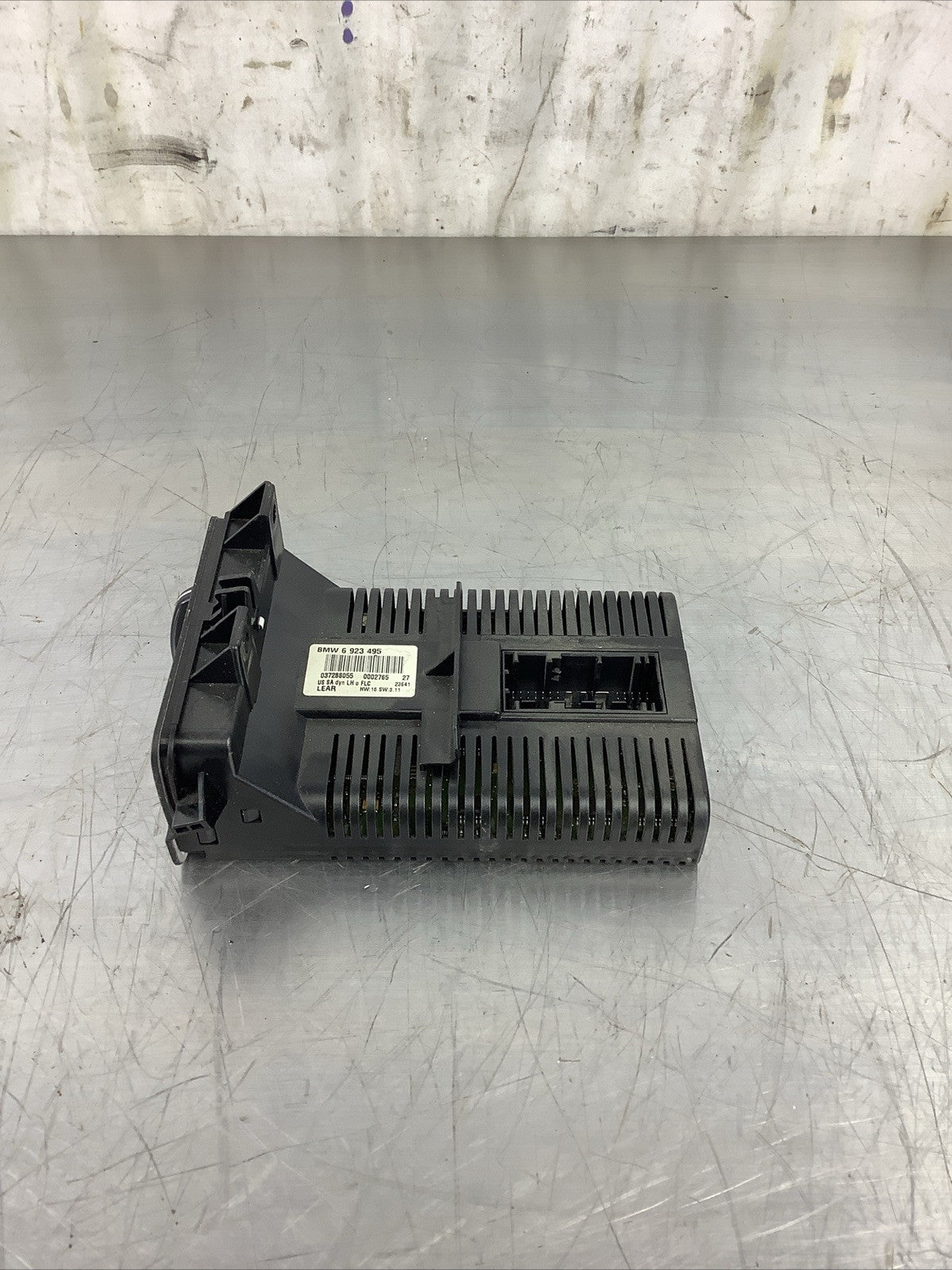 BMW E46 330I 325I AUTOMATIC HEADLIGHT SWITCH MODULE LIGHT LCM LEAR OEM 6923495