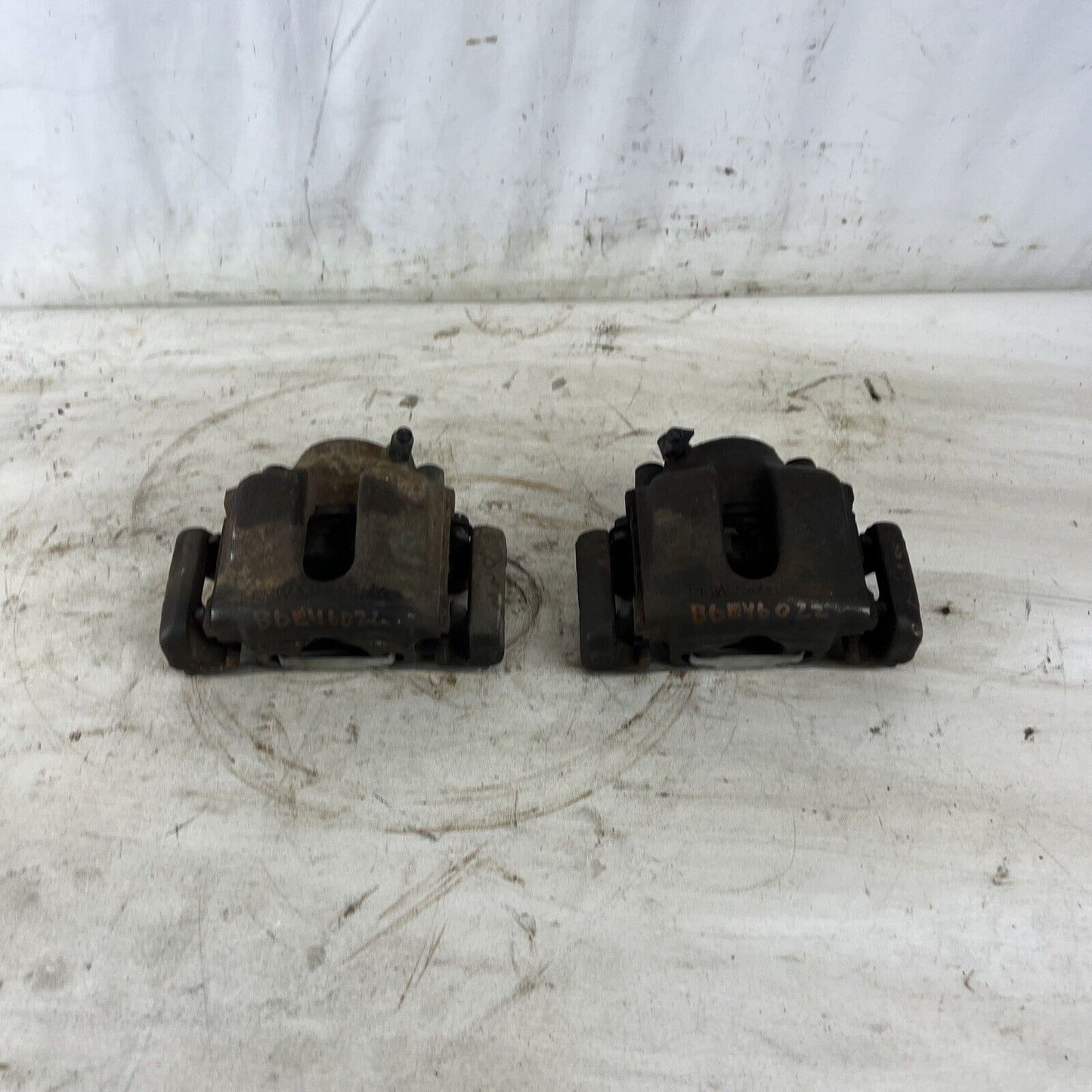 BRAKE CALIPER FRONT RIGHT LEFT SET 34116758114 BMW E36 E46 325 323 318 328 Z3