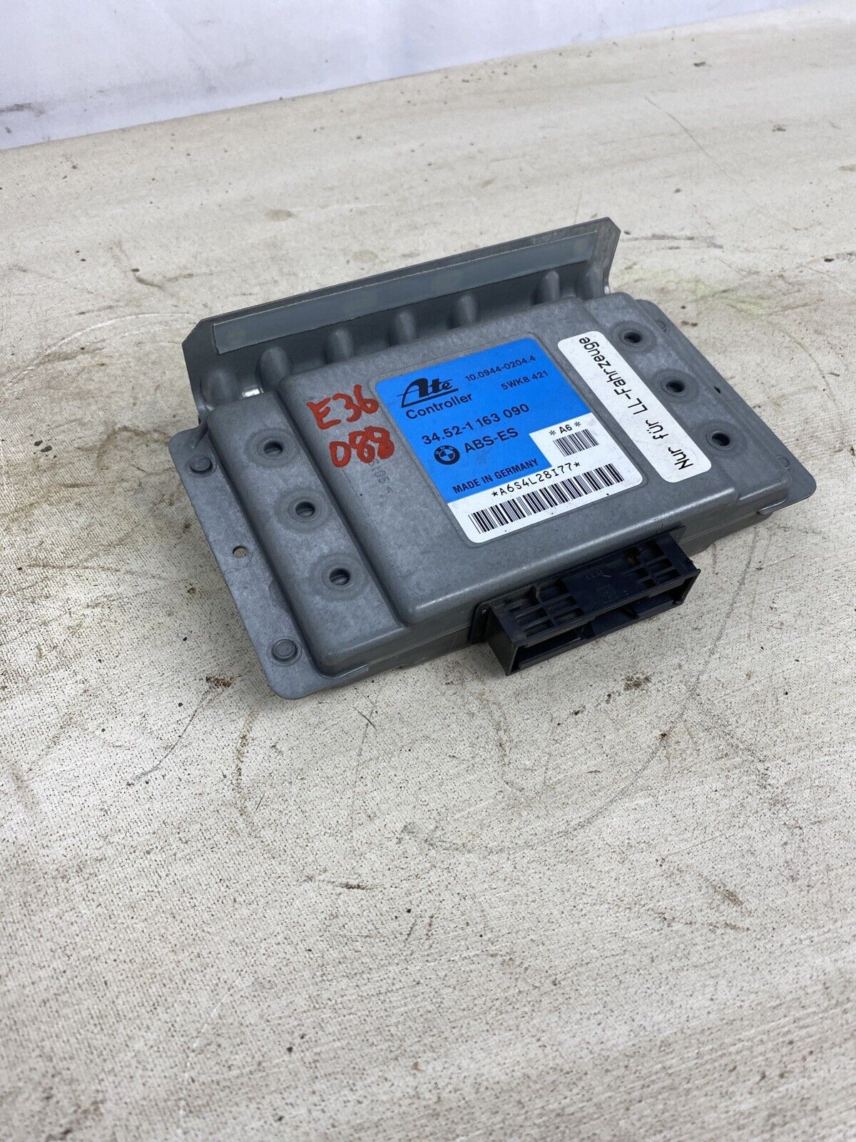 E36 BMW 3 series 318i ABS control Module OEM early model