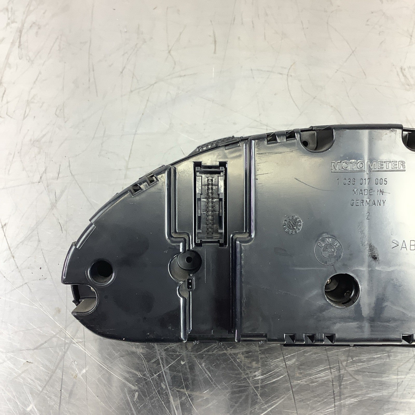 BMW E46 Instrument Gauge Cluster 4 Door Manual 340K KPH 01-05 323 325 328 330