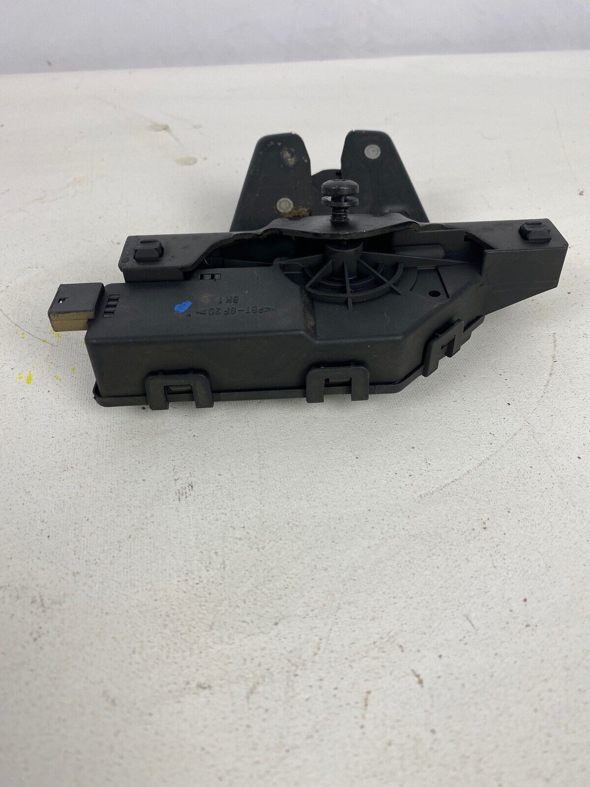 BMW E46 E90 E92 E60 E63 E64 E85 E86 Z4 Trunk Lid Lock Latch Actuator OEM