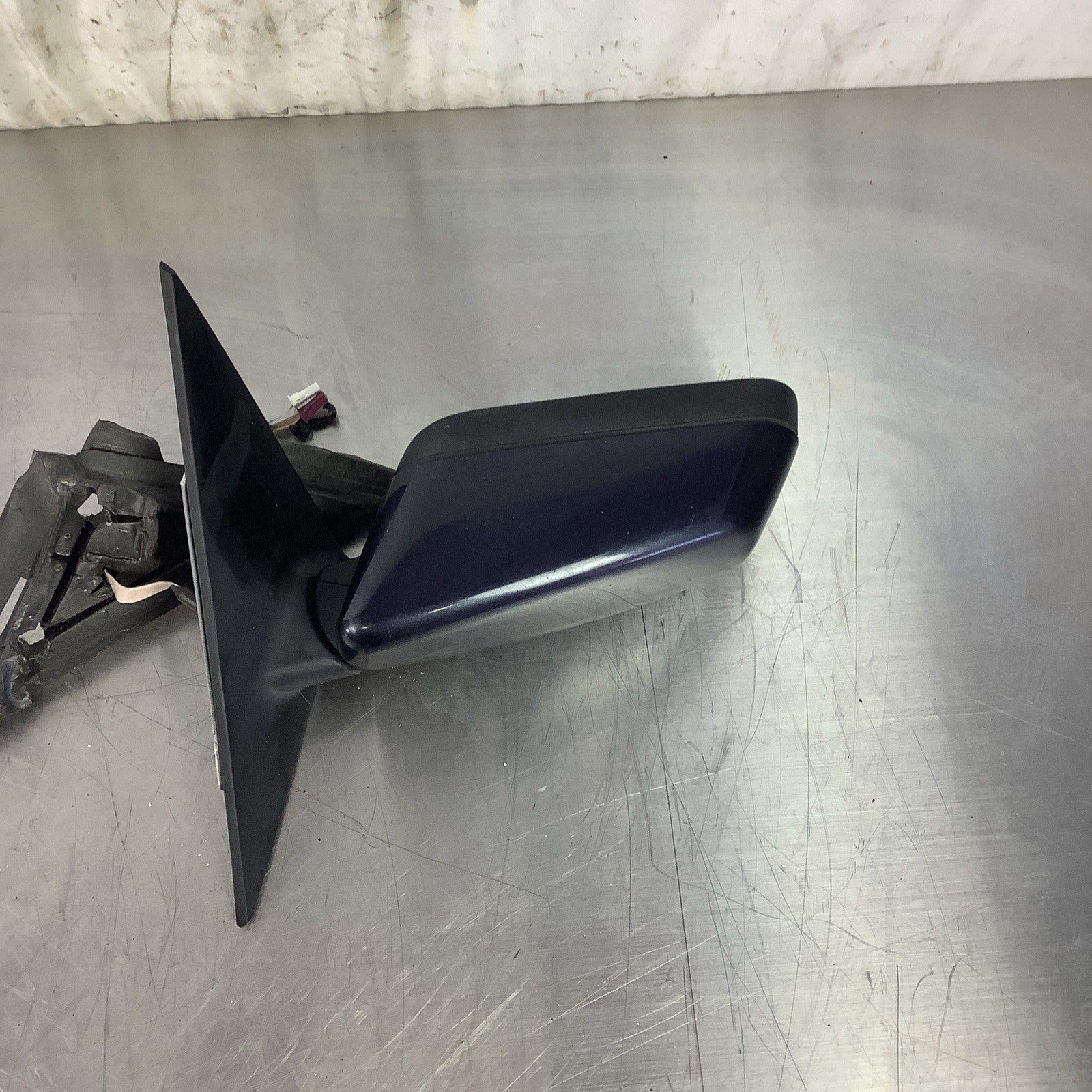 2003-2006 BMW 330i E46 Sedan Pass & Driver Side View Mirror Orient Blue SET