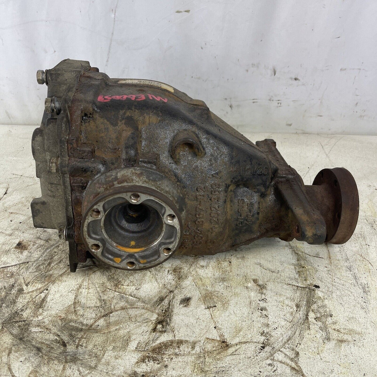 BMW E60 08-10 535i 535Xi Automatic rear differential carrier diff 3.46 7560882