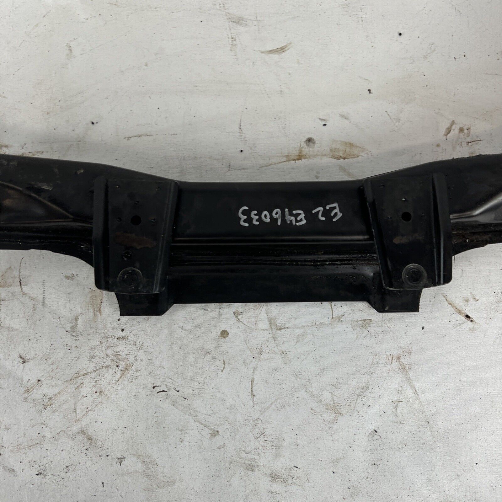 2001-2005 BMW 325i 330i E46 SEDAN FRONT ENGINE CRADLE SUBFRAME CROSSMEMBER OEM