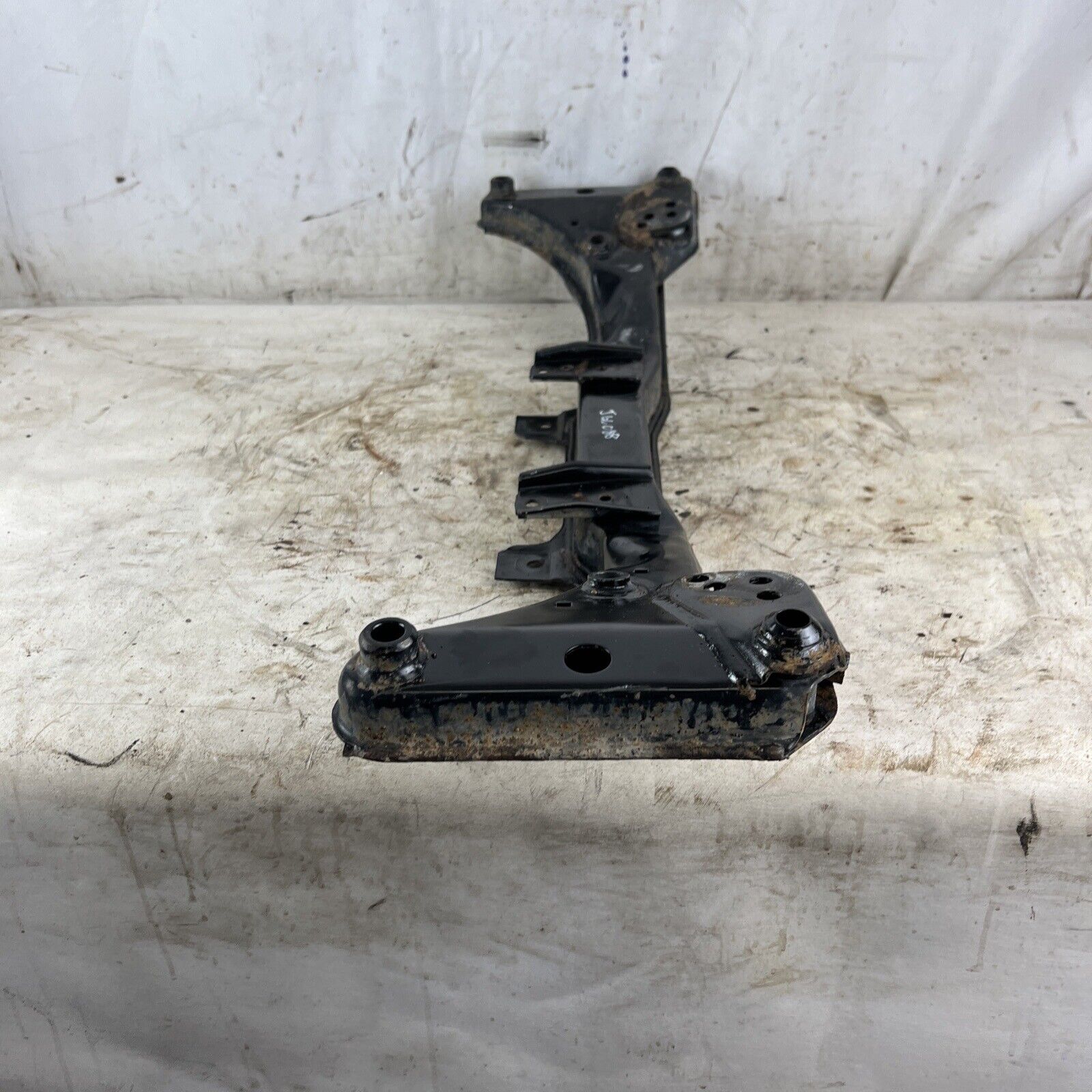 92-98 BMW 3-SERIES E36 FRONT AXLE SUPPORT ENGINE MOTOR SUBFRAME CRADLE #088