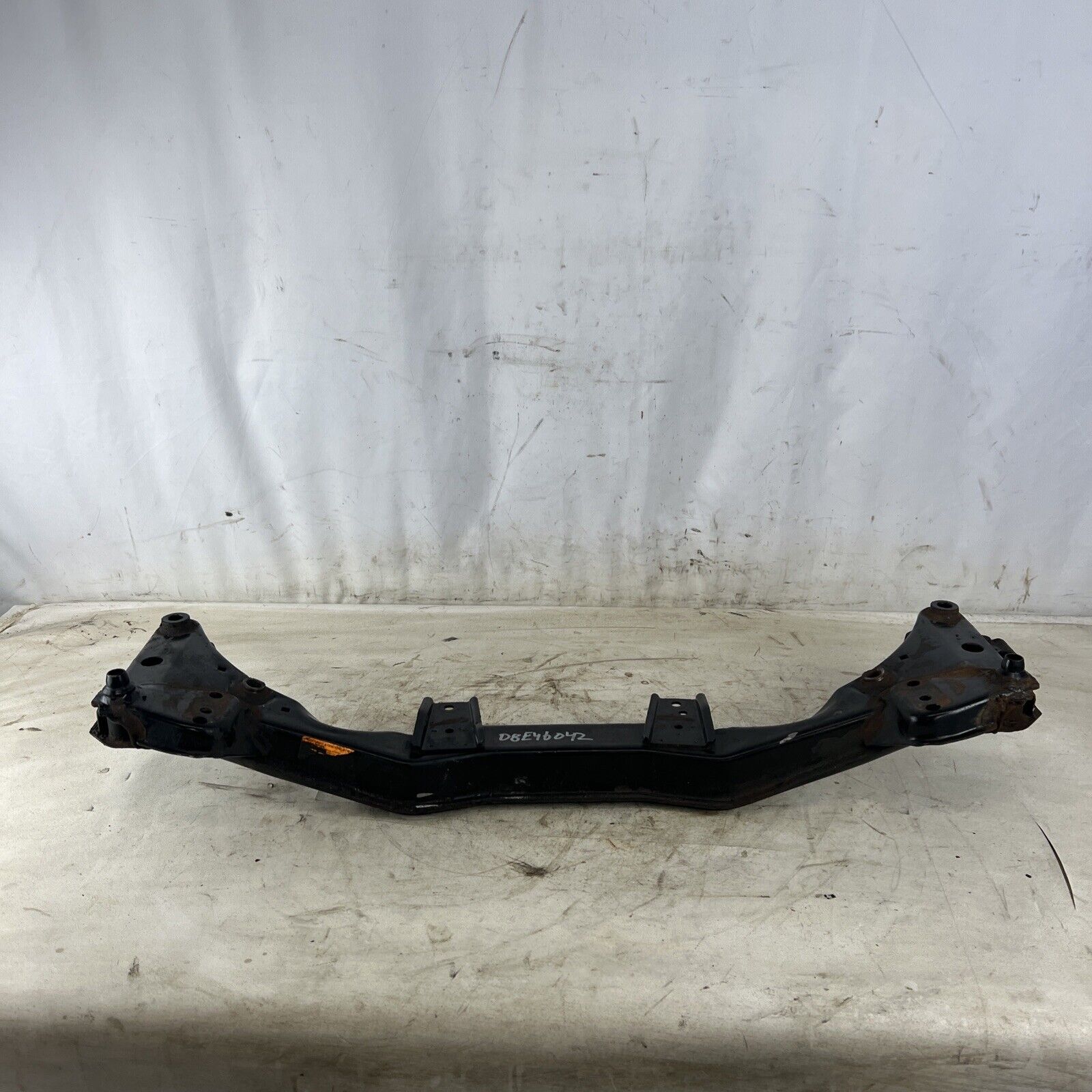 2001-2005 BMW 325i 330i E46 SEDAN FRONT ENGINE CRADLE SUBFRAME CROSSMEMBER OEM