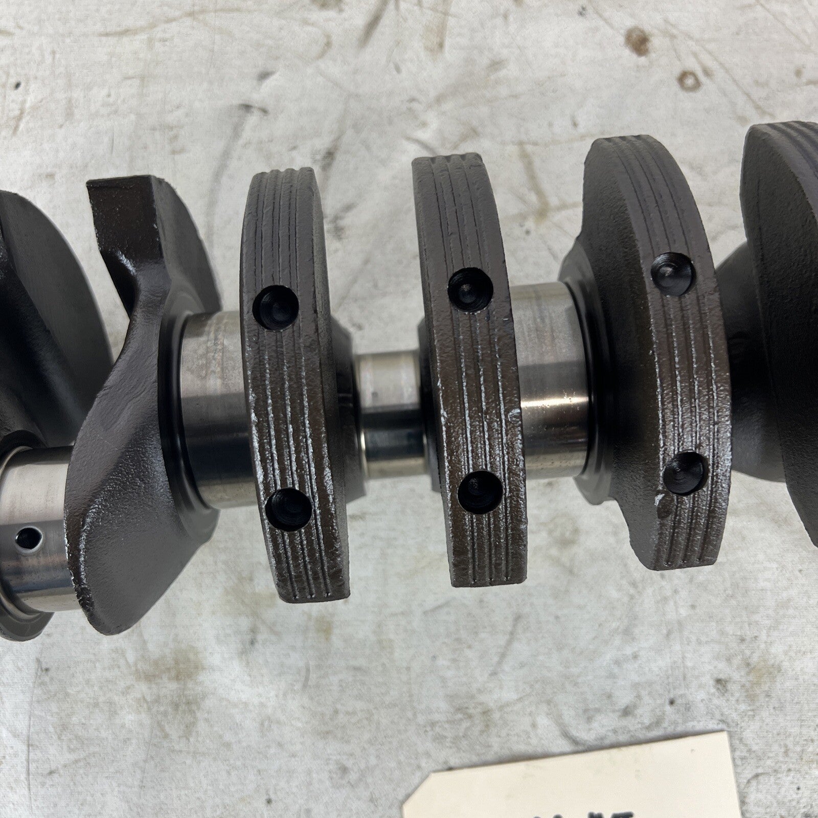 93-95 BMW E36 325is Iron Black Crankshaft 1714481 OEM