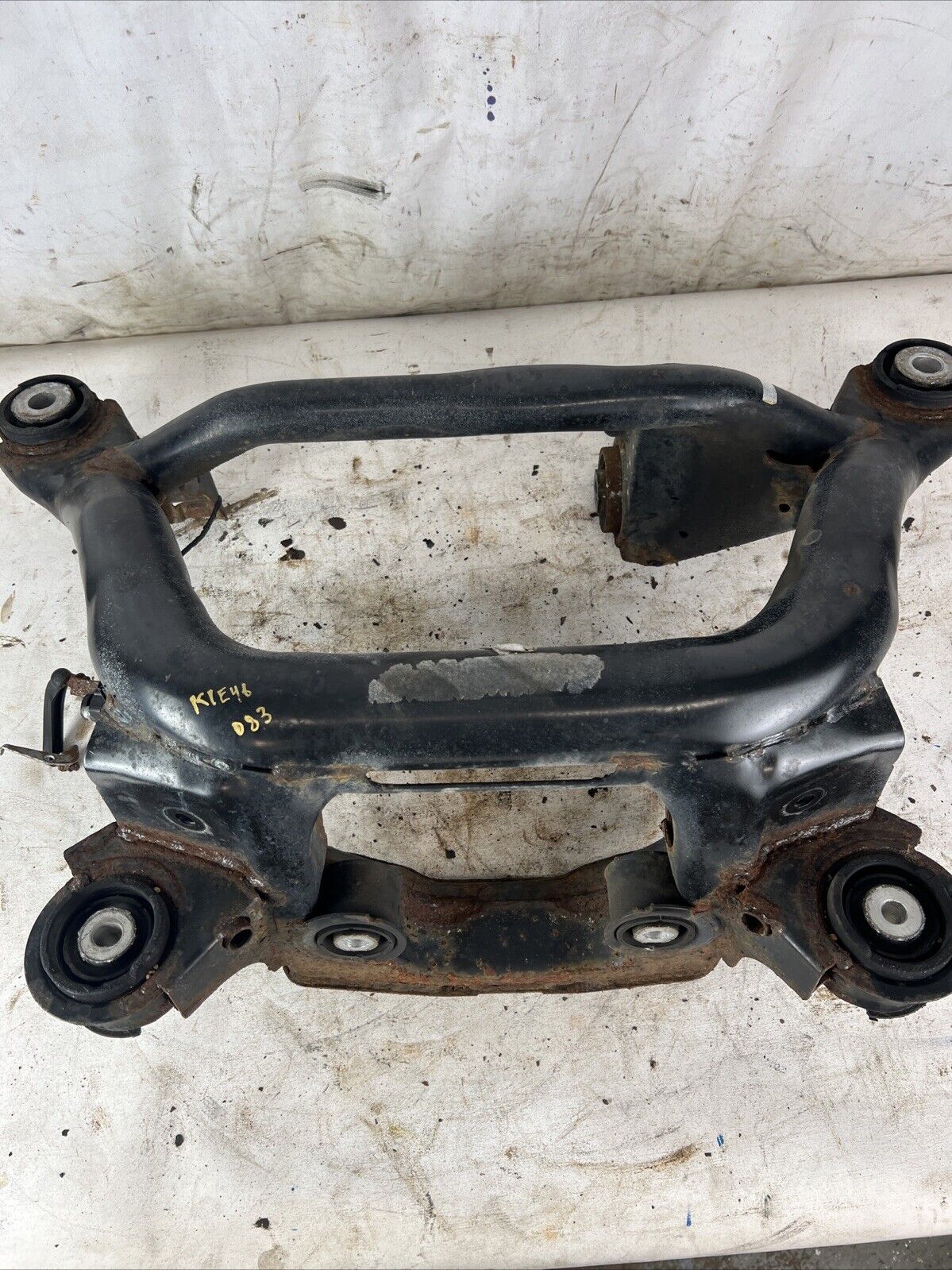 ☑️01-06 BMW E46 325Ci 325i Rear Suspension Axle Differential Subframe Cradle OEM