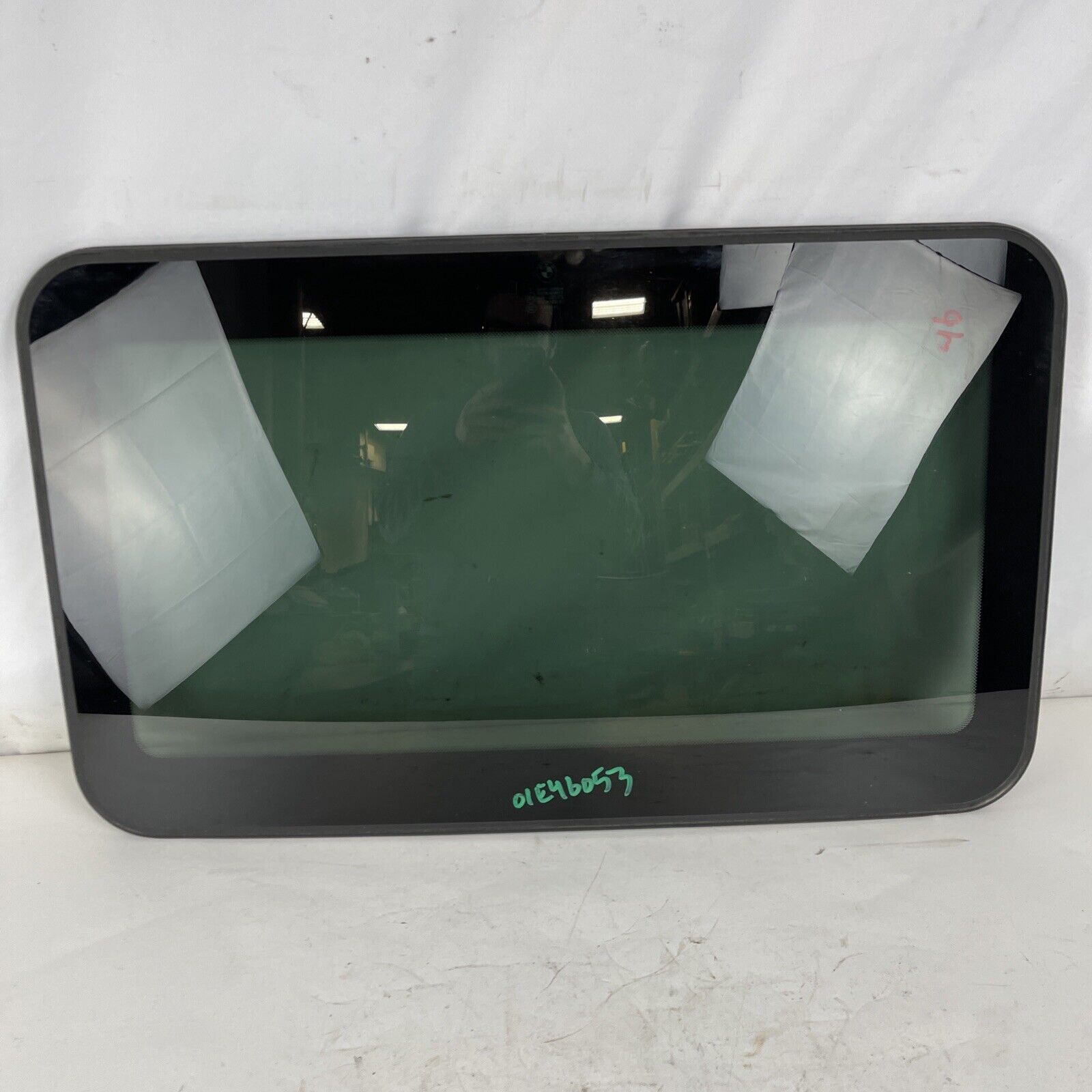 BMW E46 3-Series 4dr Sedan Moonroof Sunroof Glass Panel 1999-2005 USED OEM O52