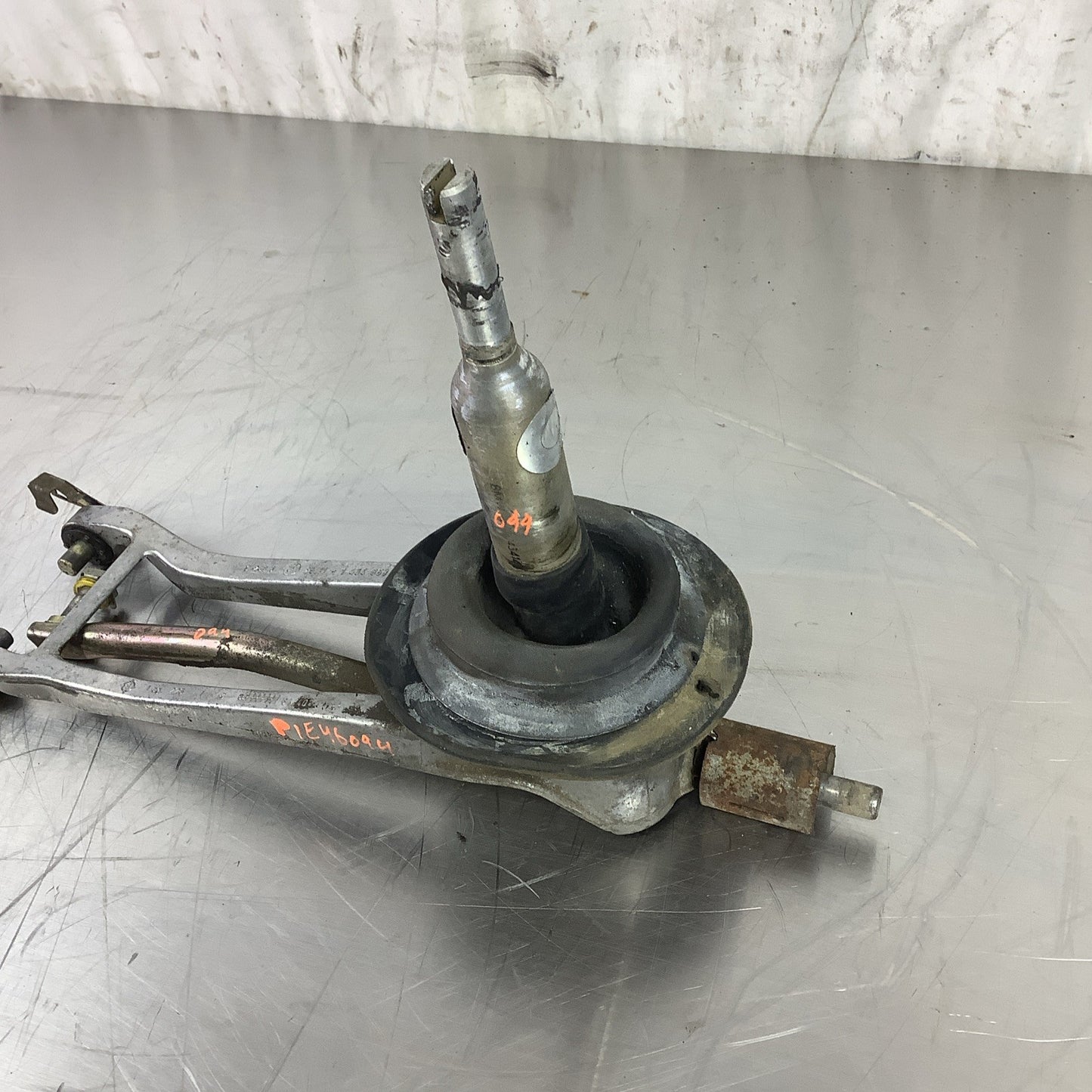 BMW E46 330xi M54 5 SPEED MANUAL TRASMISSION GEAR LINKAGE SHIFTING SHIFT ARM