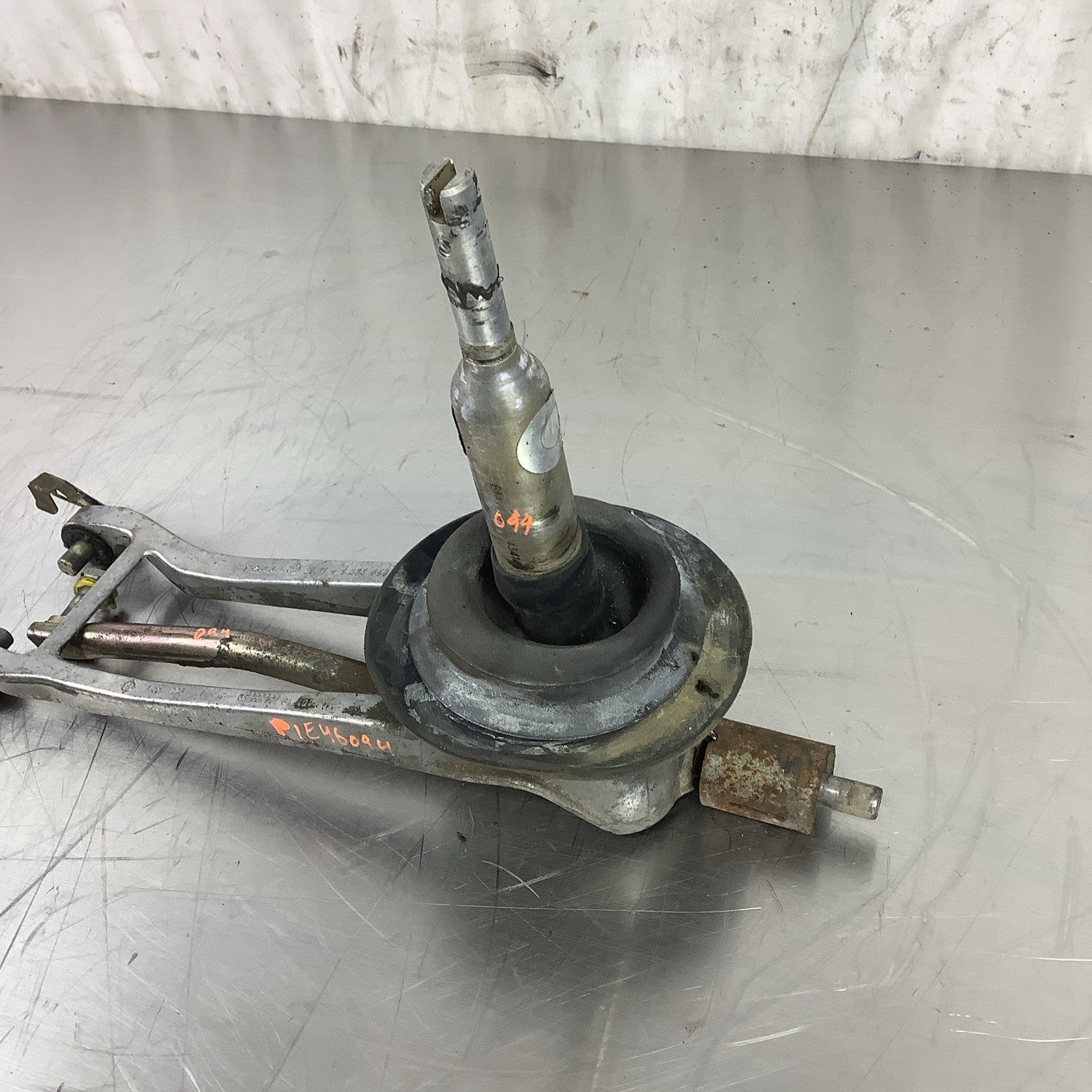 BMW E46 330xi M54 5 SPEED MANUAL TRASMISSION GEAR LINKAGE SHIFTING SHIFT ARM