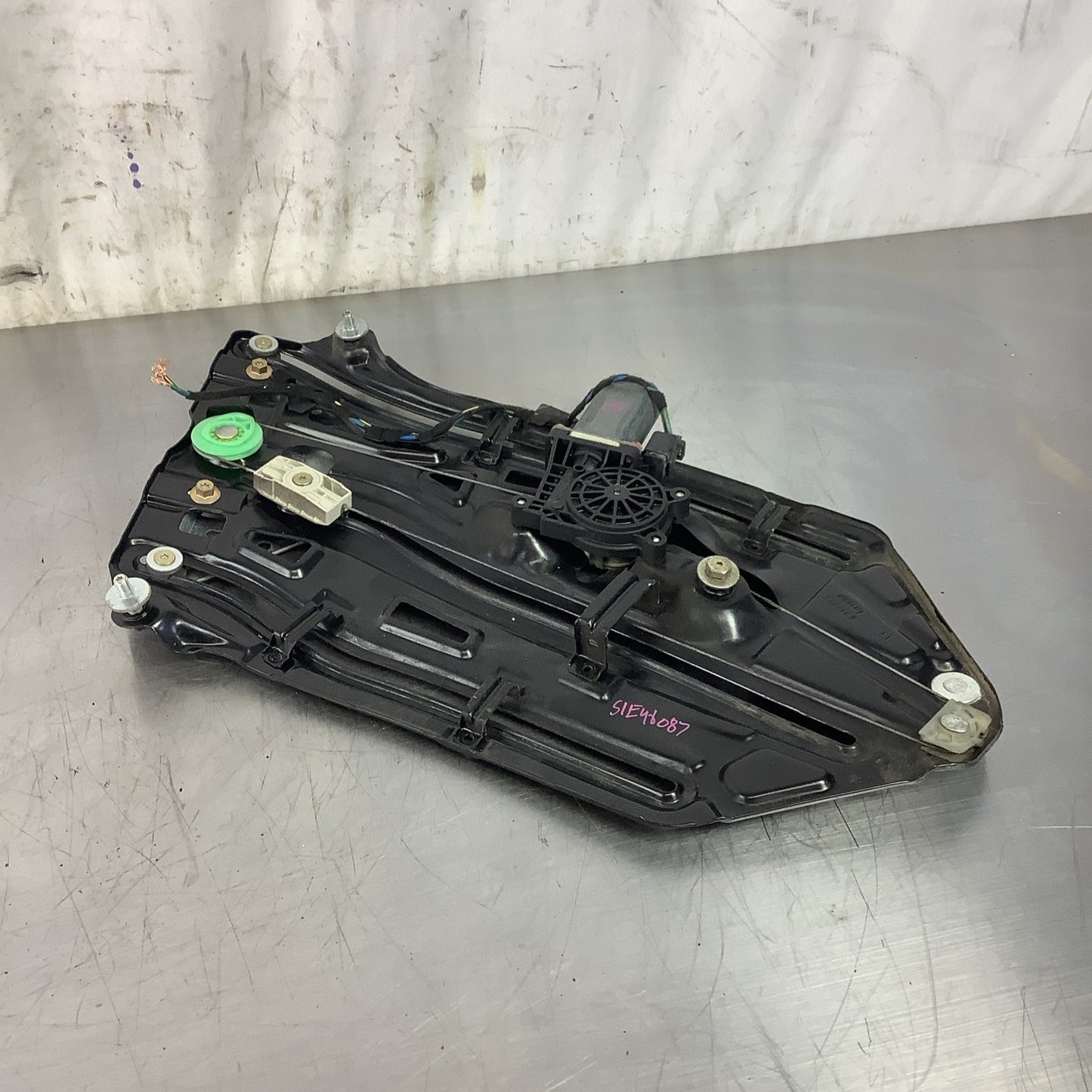 ✅ 01-06 OEM BMW E46 M3 Convertible Rear Left Driver Side Window Lift Regulator