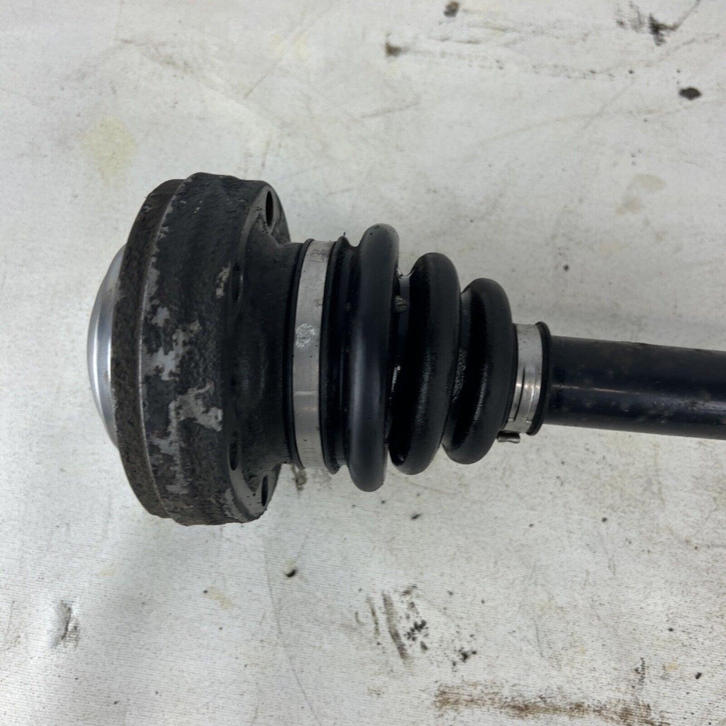 2006-2011 BMW E90 325i 328i 330I Rear Right Axle Shaft 7559086 OEM