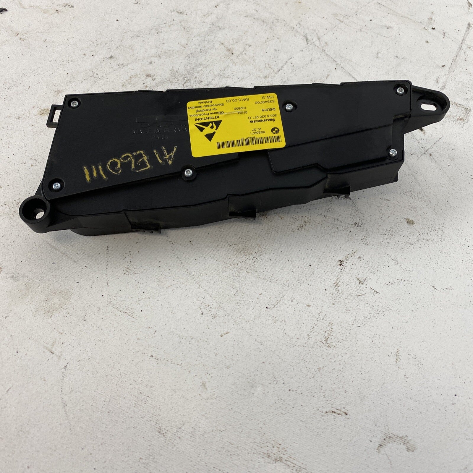 6926971 08-10 528i 535i 550i 08-13 X5 X6 FRONT LEFT SEAT ADJUSTMENT SWITCH