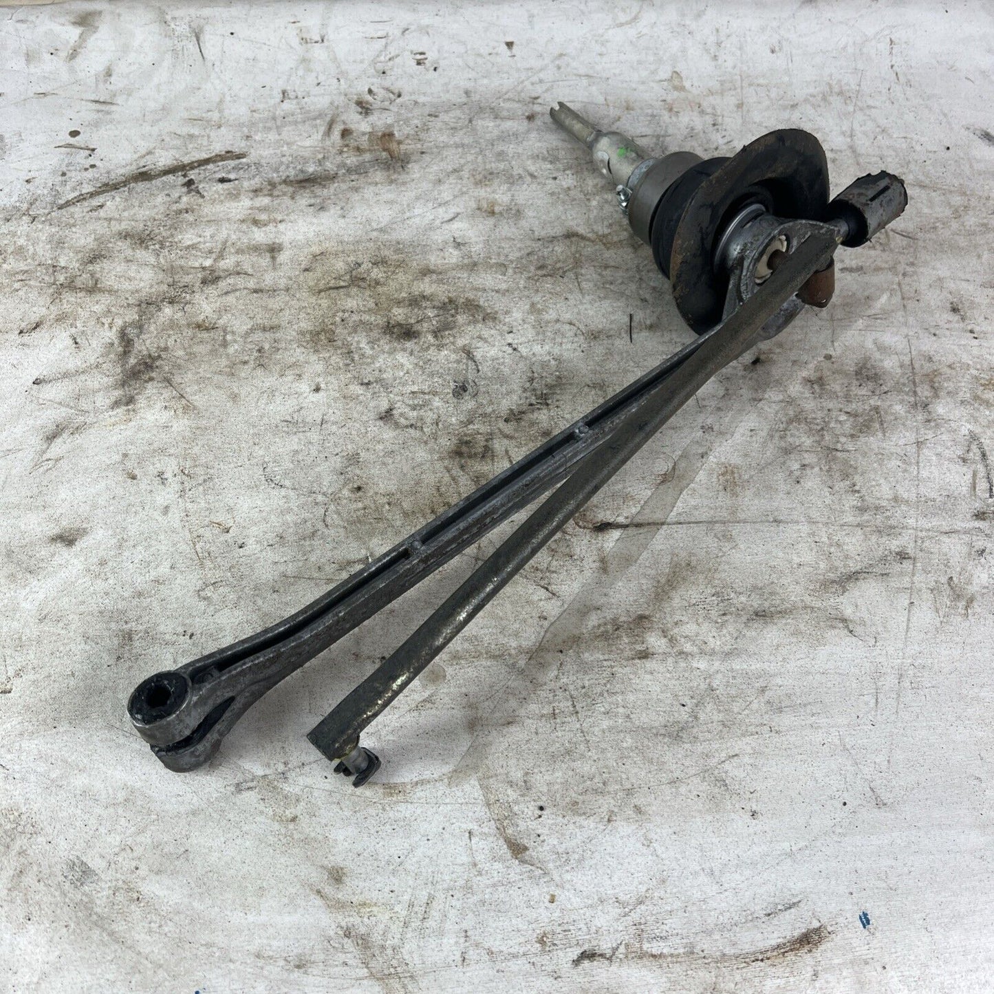 1999-2002 BMW 528i 530i E39 Manual Shift Linkage Shifter #006