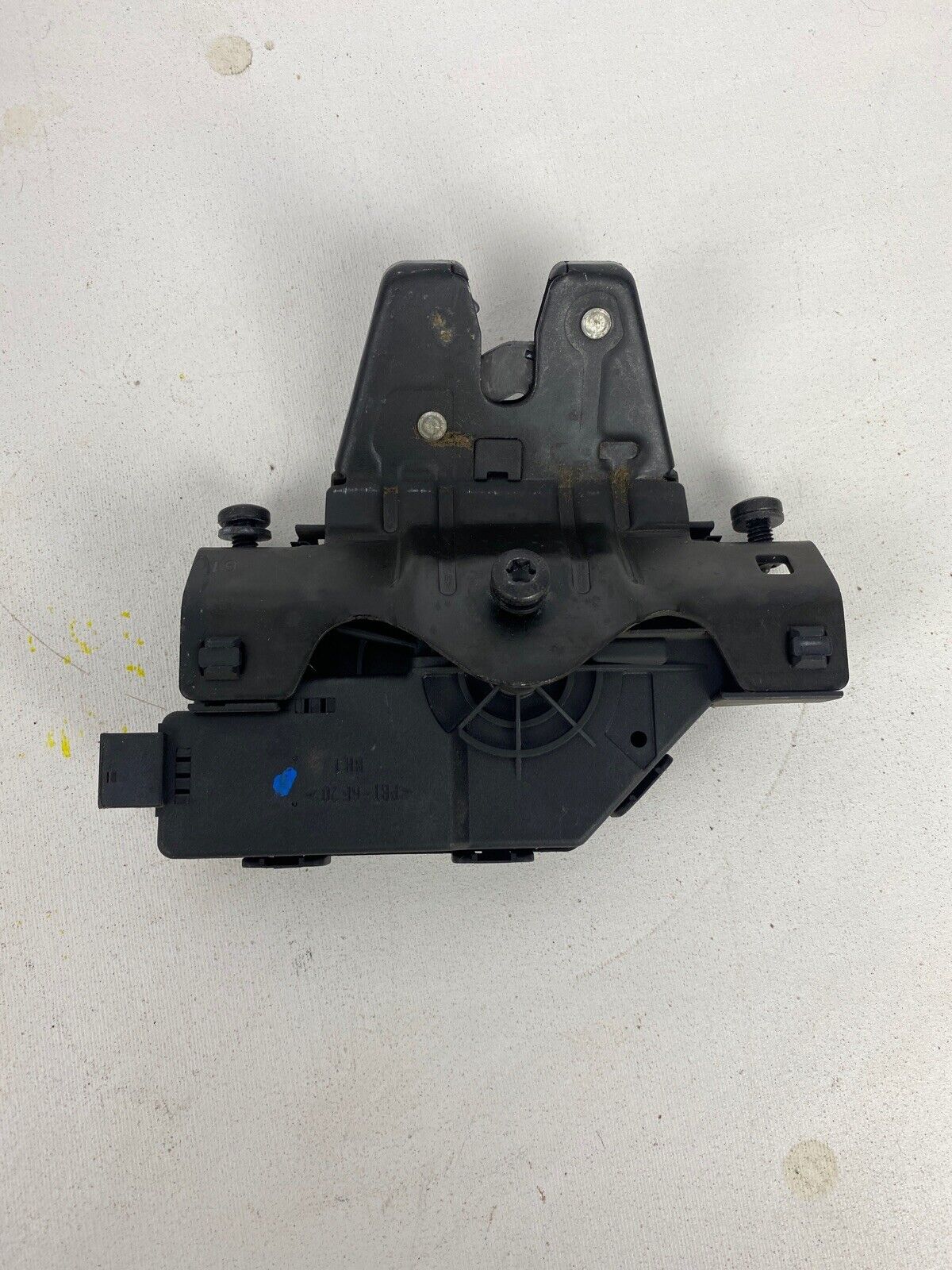 BMW E46 E90 E92 E60 E63 E64 E85 E86 Z4 Trunk Lid Lock Latch Actuator OEM