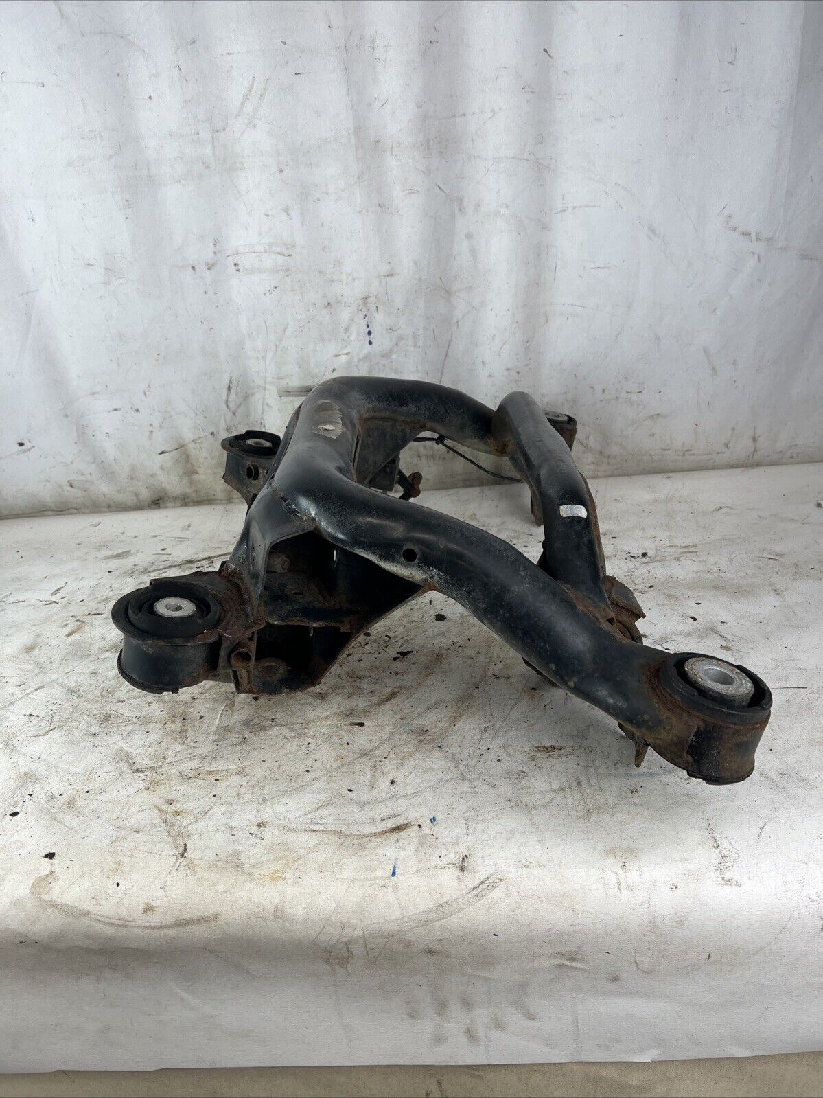 ☑️01-06 BMW E46 325Ci 325i Rear Suspension Axle Differential Subframe Cradle OEM