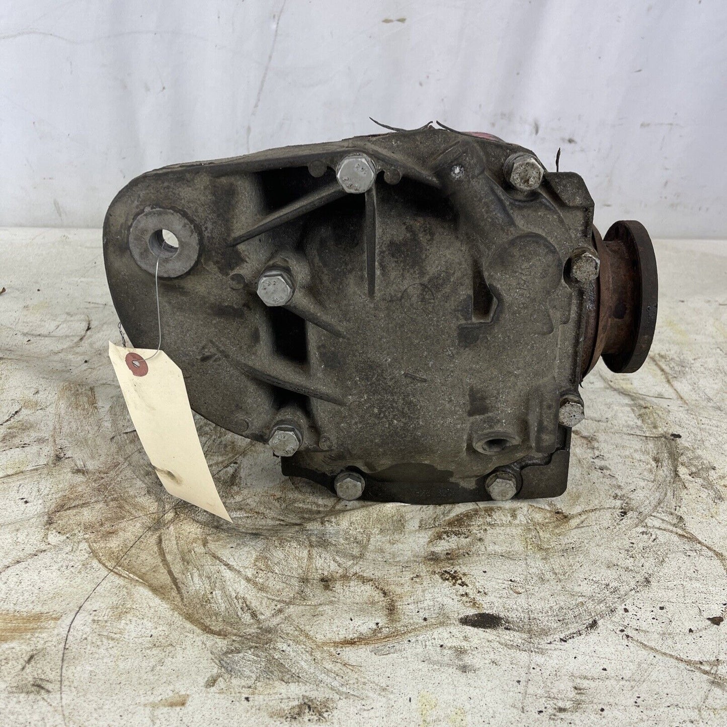 BMW E60 08-10 535i 535Xi Automatic rear differential carrier diff 3.46 7560882