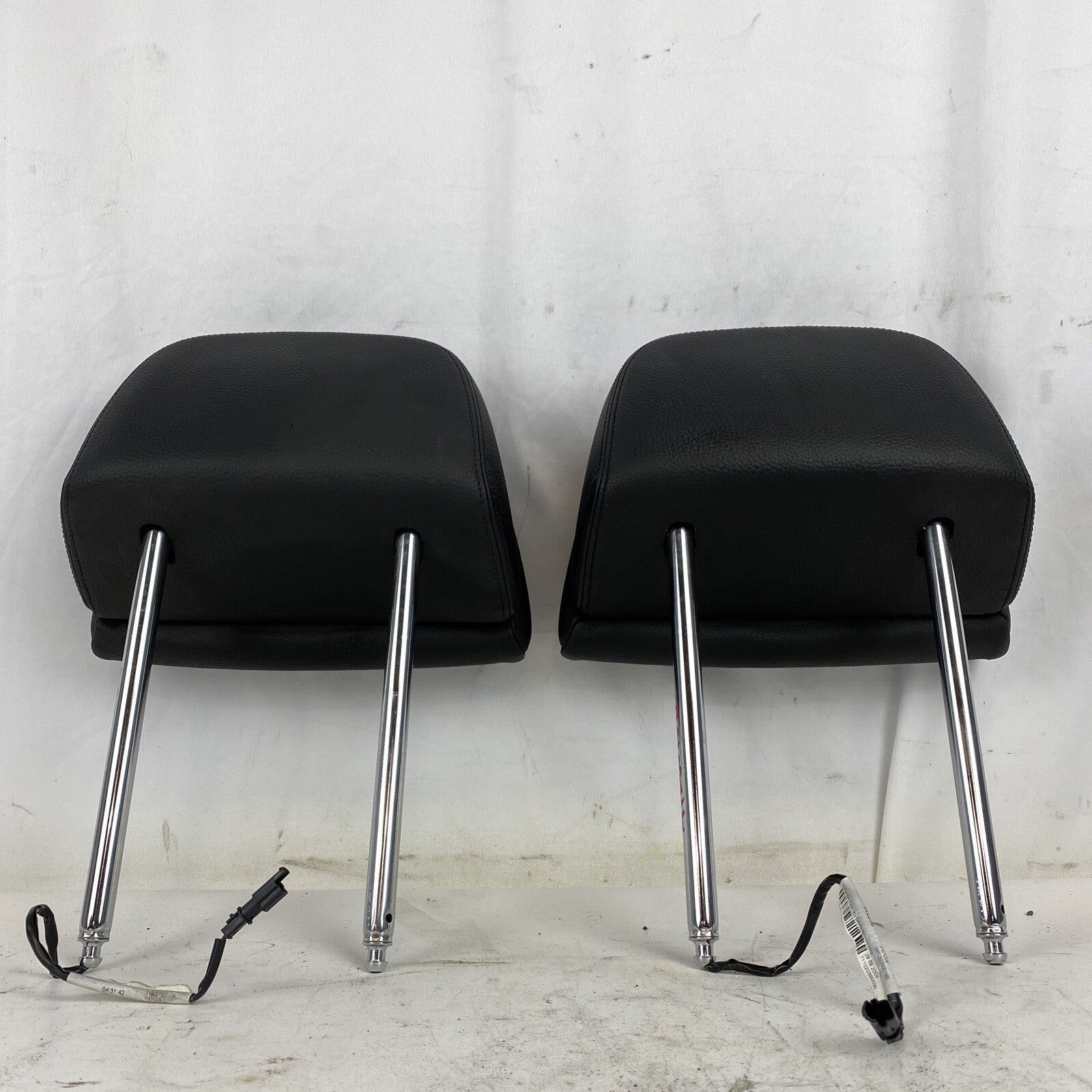 2010 BMW 535i (E60) FRONT ACTIVE ELECTRIC COMFORT HEADREST SET-2 (BLACK LEATHER)