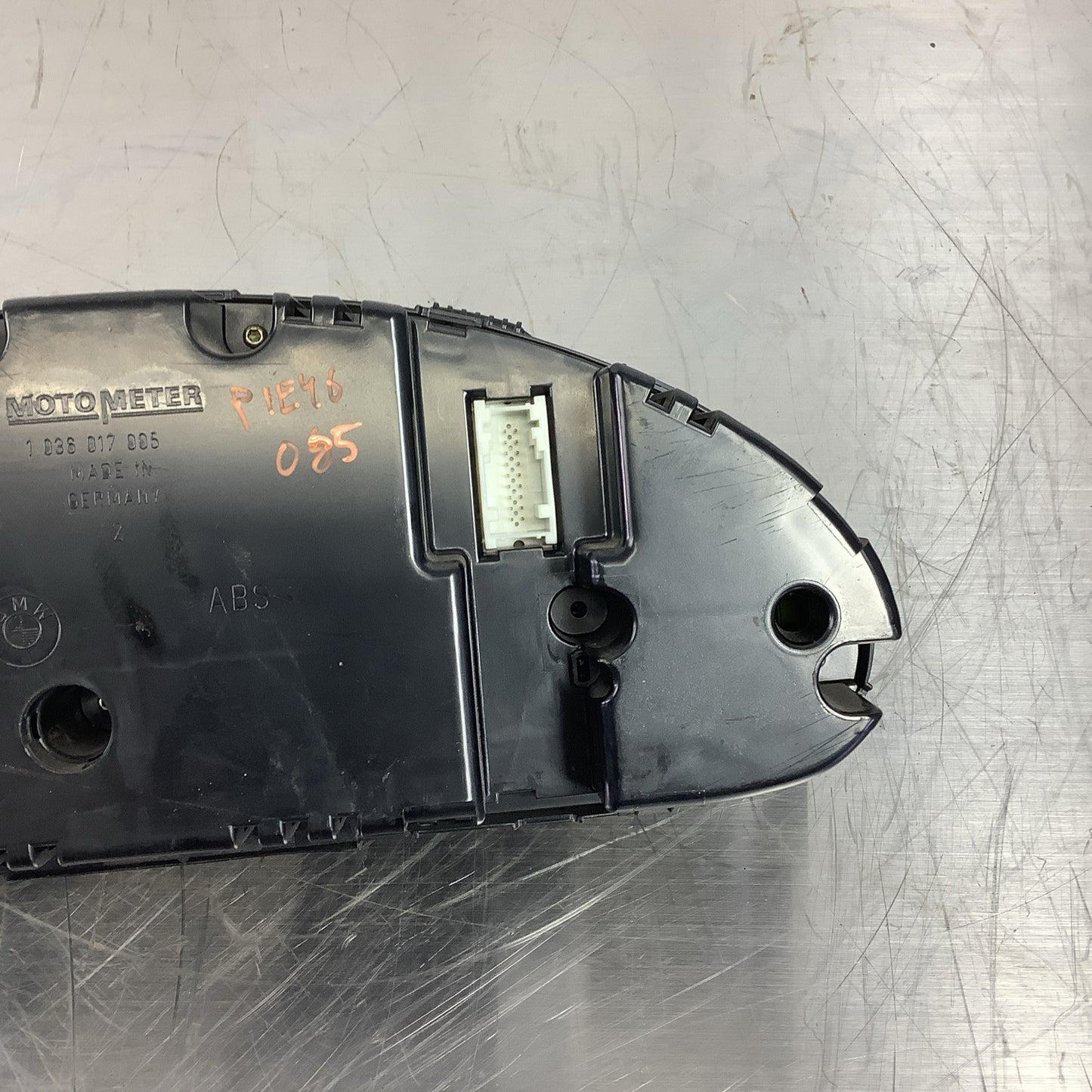 BMW E46 Instrument Gauge Cluster 4 Door Manual 340K KPH 01-05 323 325 328 330