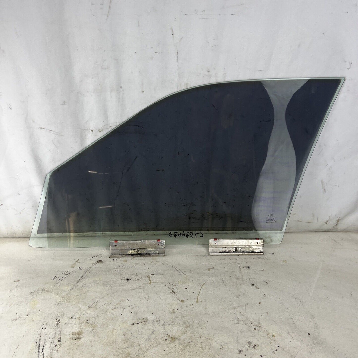 BMW E36 3-Series Sedan Front Right Door Window Glass Pane 1993-1998 OEM