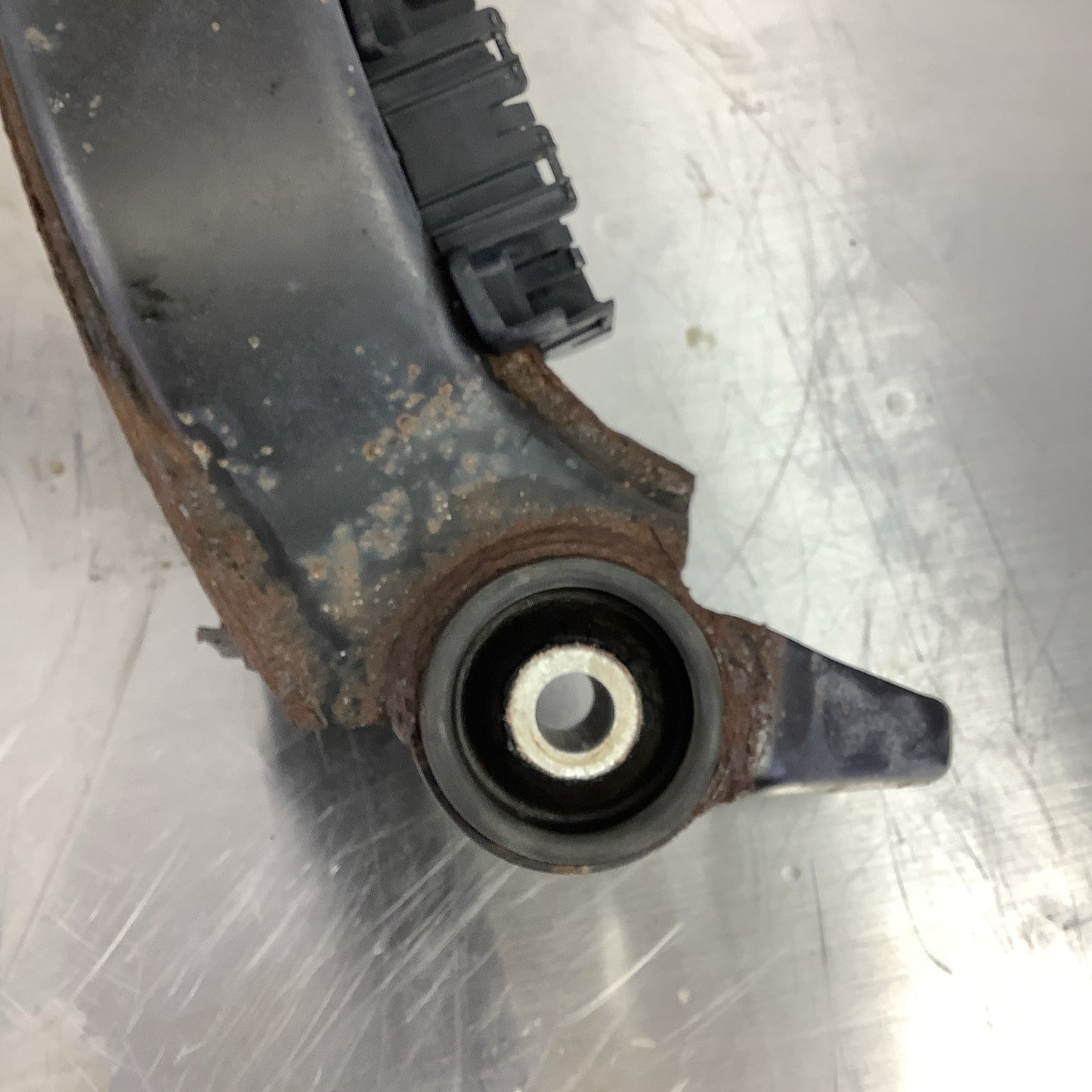 BMW E36 318 320 323 325 328 Rear Axle Carrier LSD Differential Housing Subframe