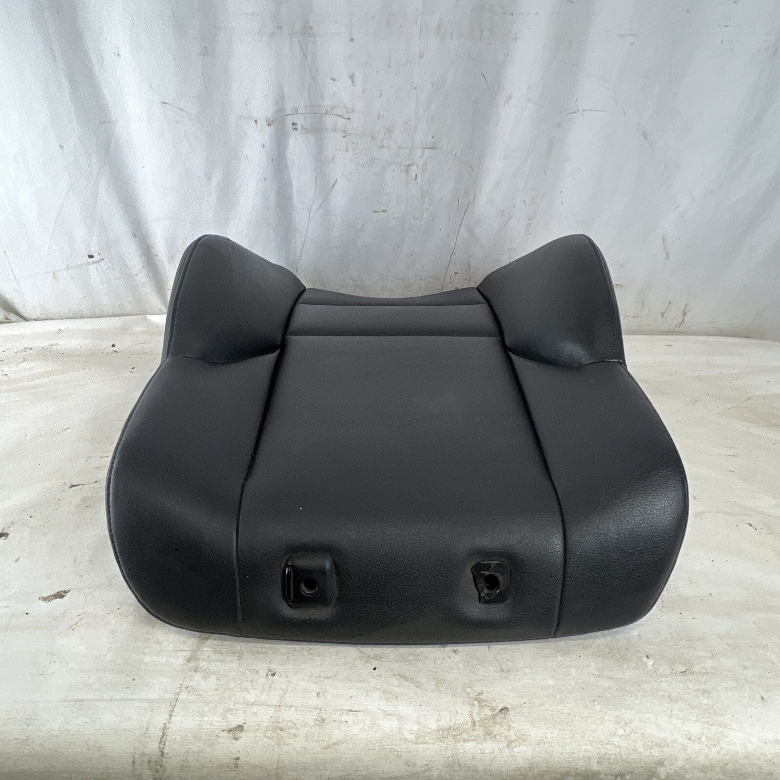 BMW 2004 E46 sedan Front R or L Seat back Black vinyl SPORT OEM Cover/Foam #063