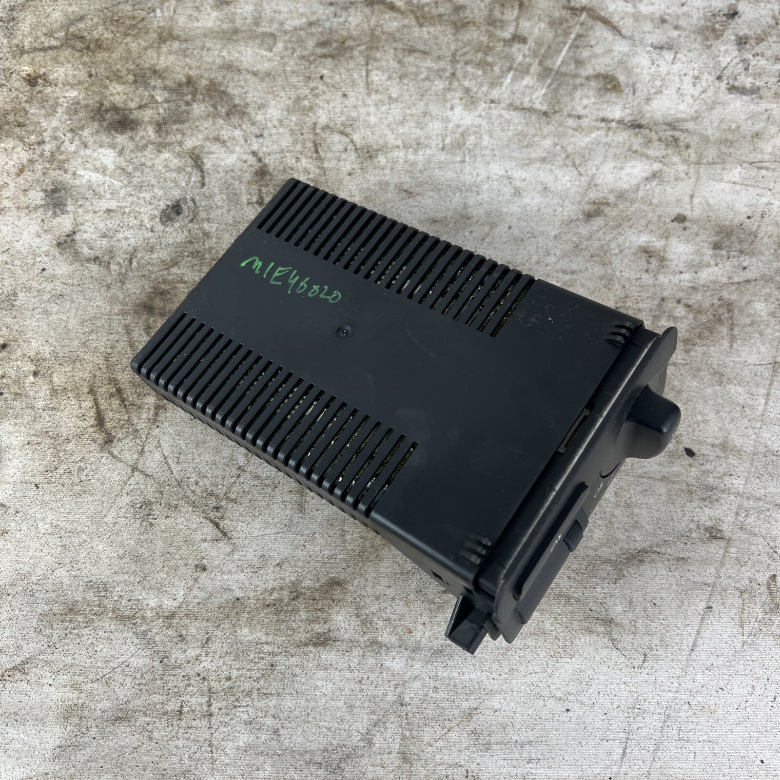 2001 BMW E46 330I 325I HEADLIGHT/FOG LIGHT CONTROL SWITCH MODULE (OEM)