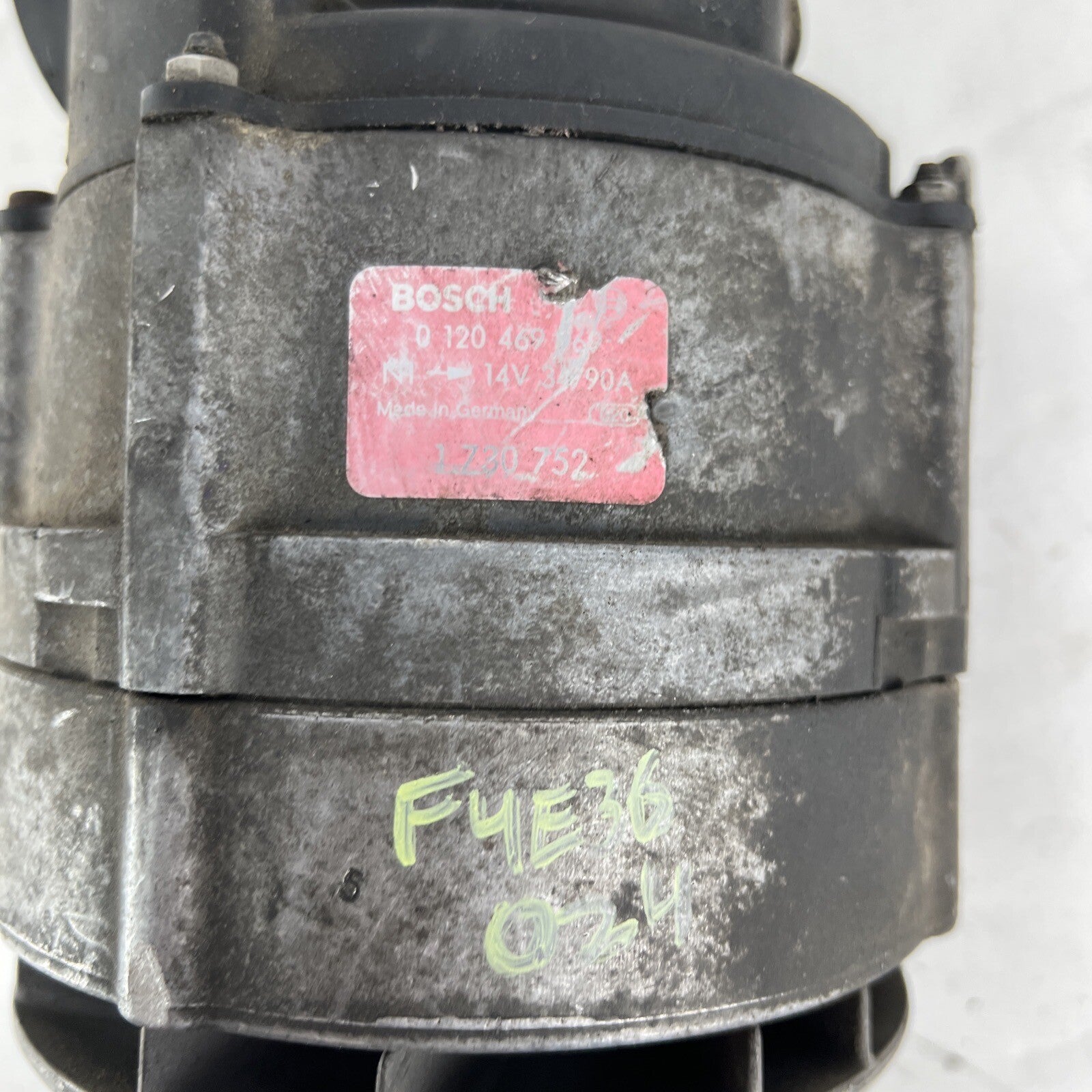 Alternator For BMW 325i 1991-1992 2.5L engine OEM Bosch
