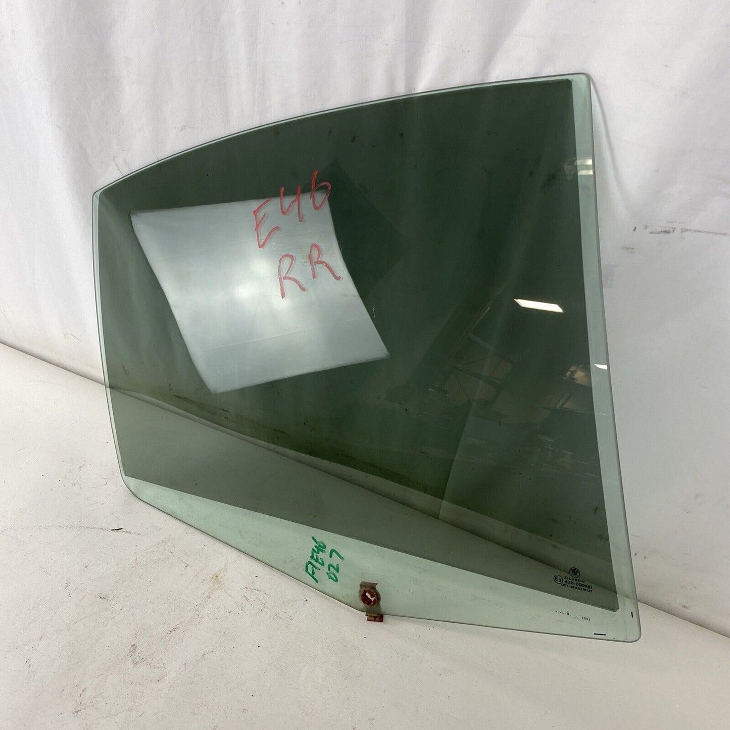 BMW E46 3-Series 4dr Sedan Right Rear Window Glass 325i 328i OEM USED F27